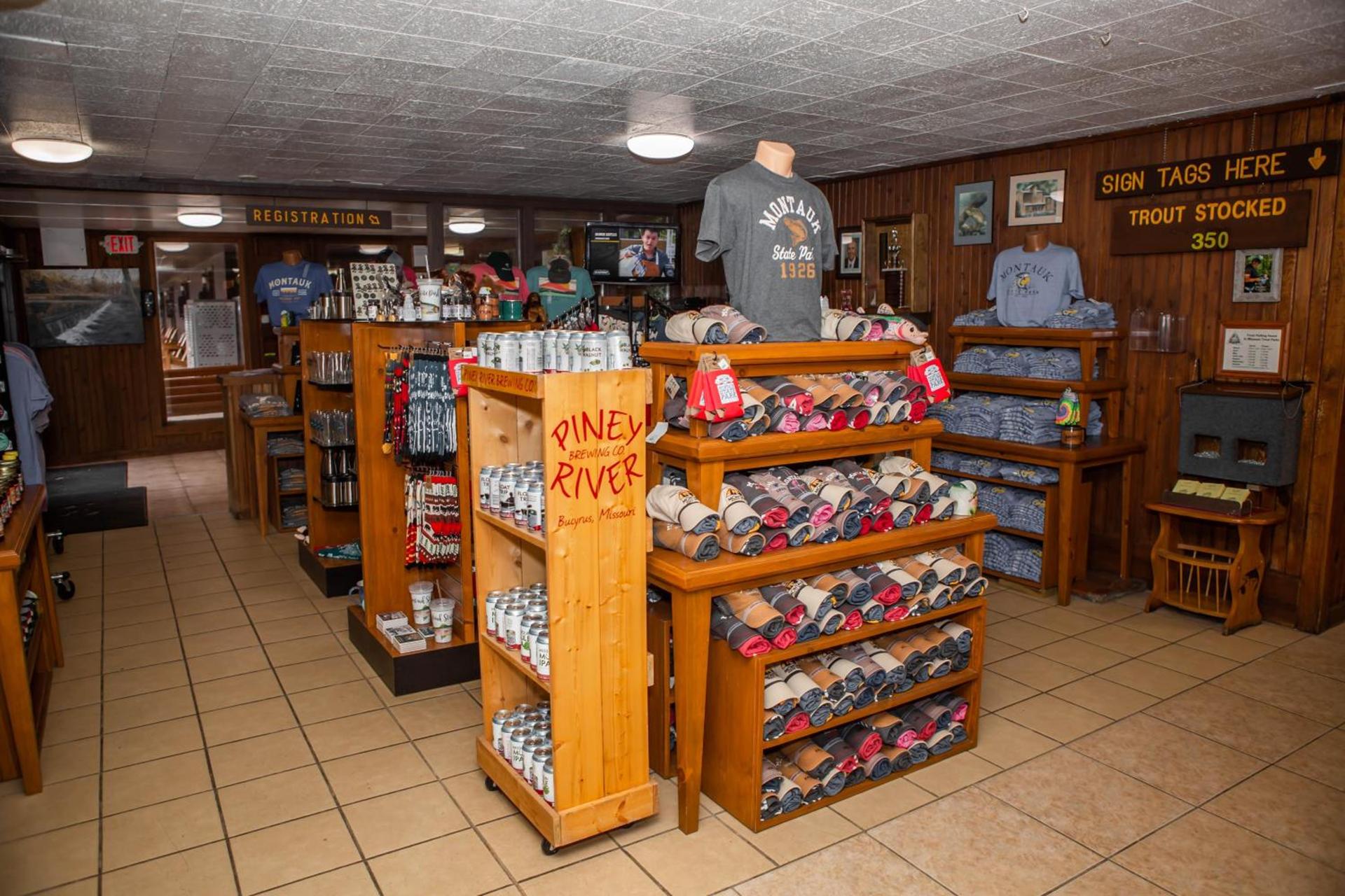 Montauk Lodge photo 22