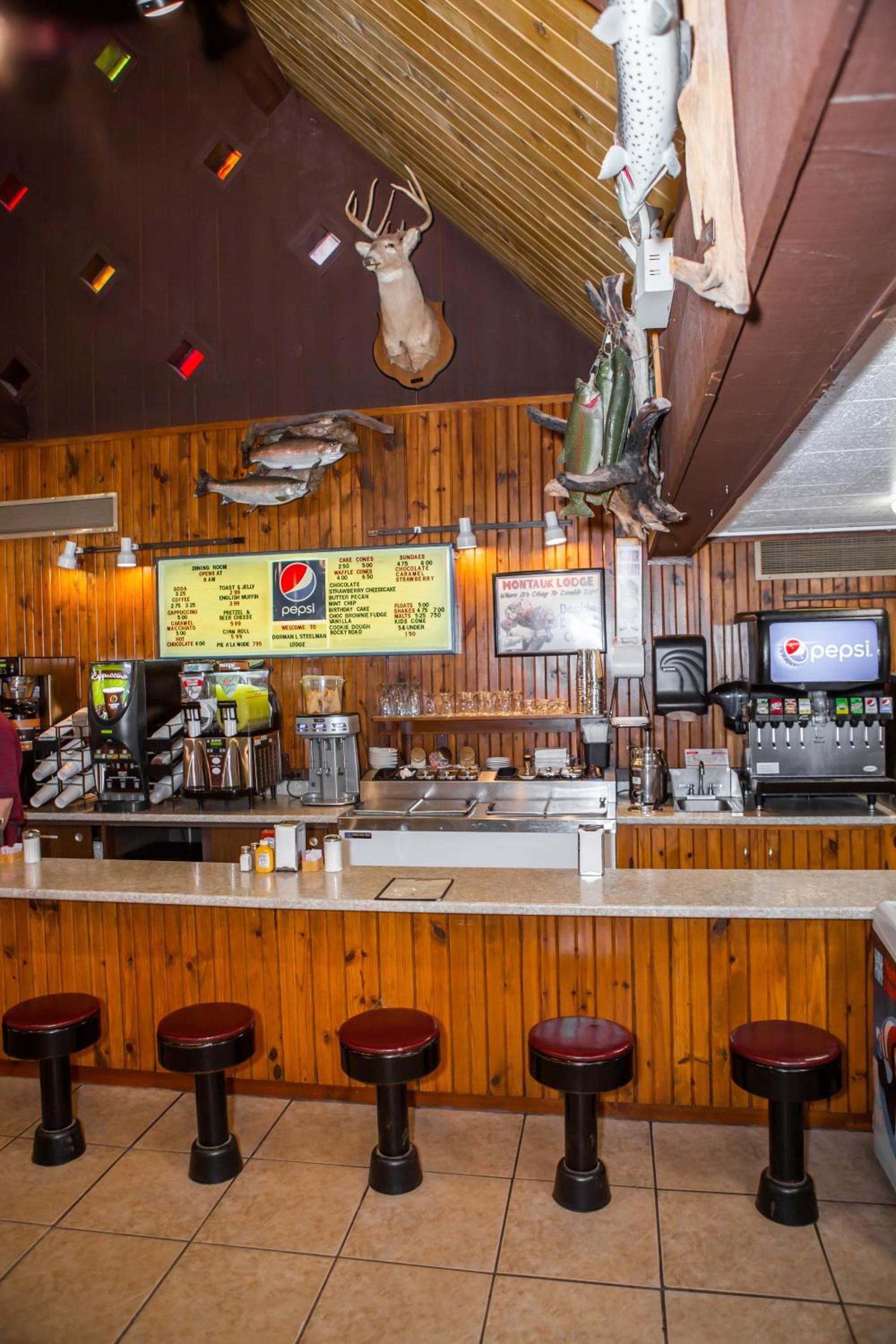 Montauk Lodge photo 23