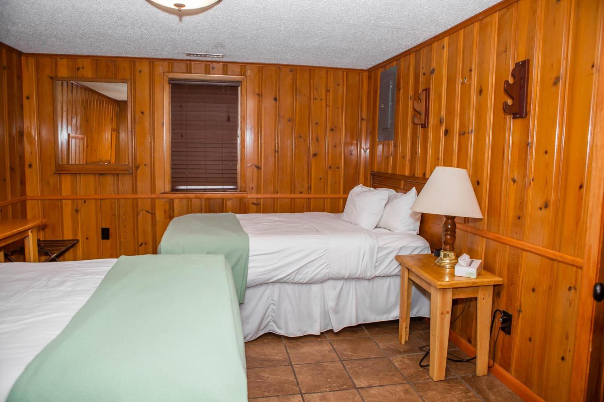 Montauk Lodge photo 28