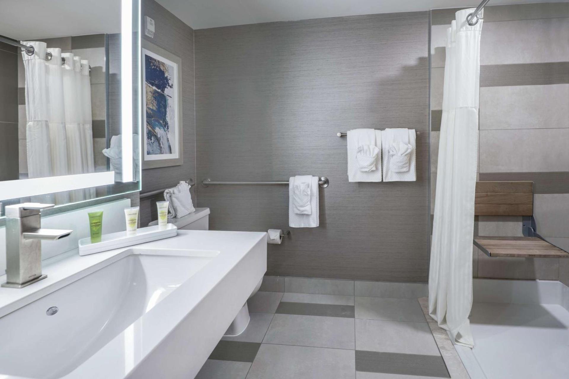 Hilton College Station & Conference Center photo 28