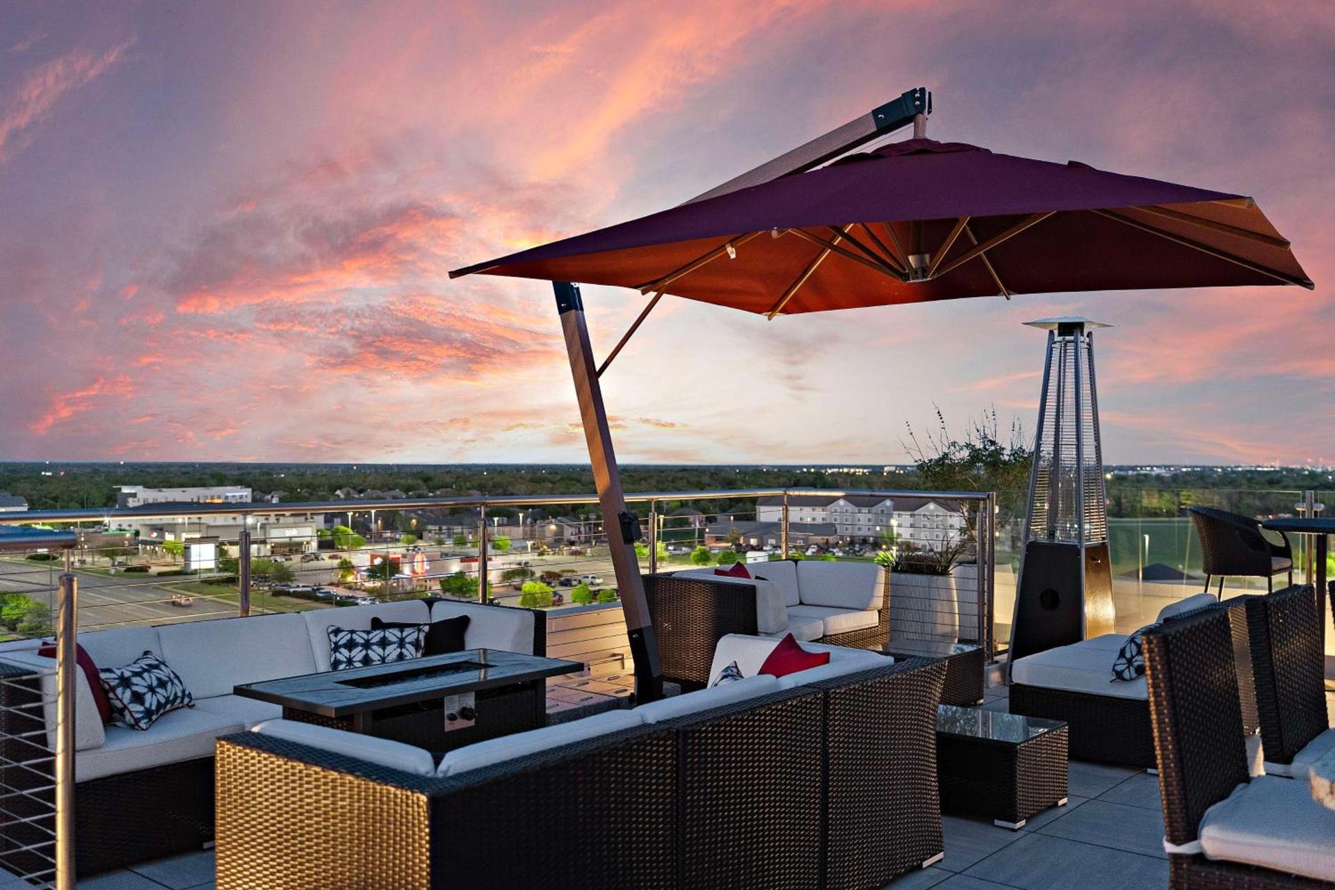 Hilton College Station & Conference Center photo 56