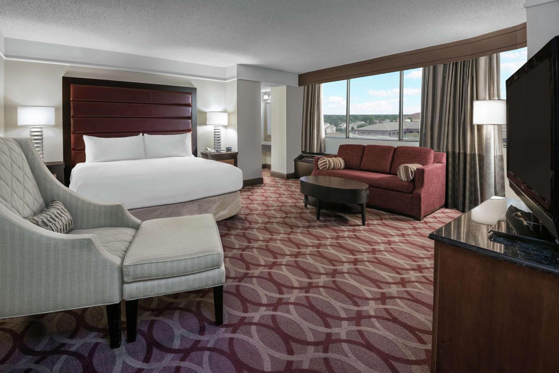Hilton College Station & Conference Center photo 60