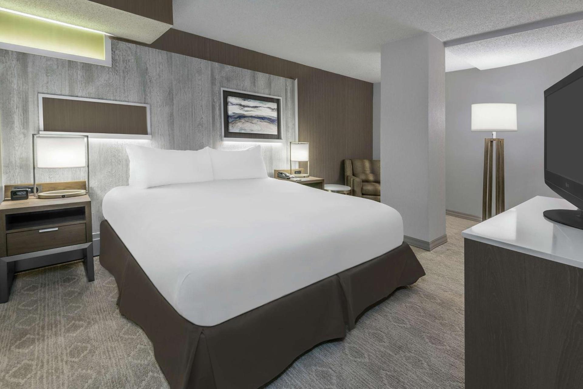 Hilton College Station & Conference Center photo 65