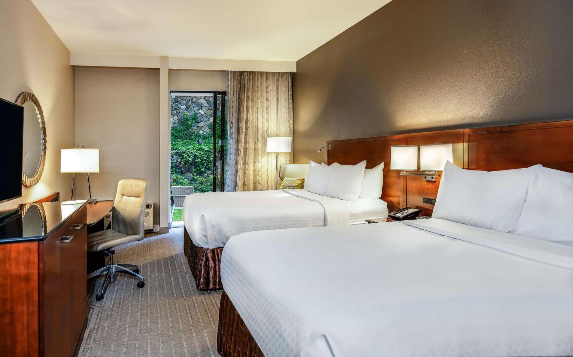 Sonesta Charlotte Lower South End photo 3