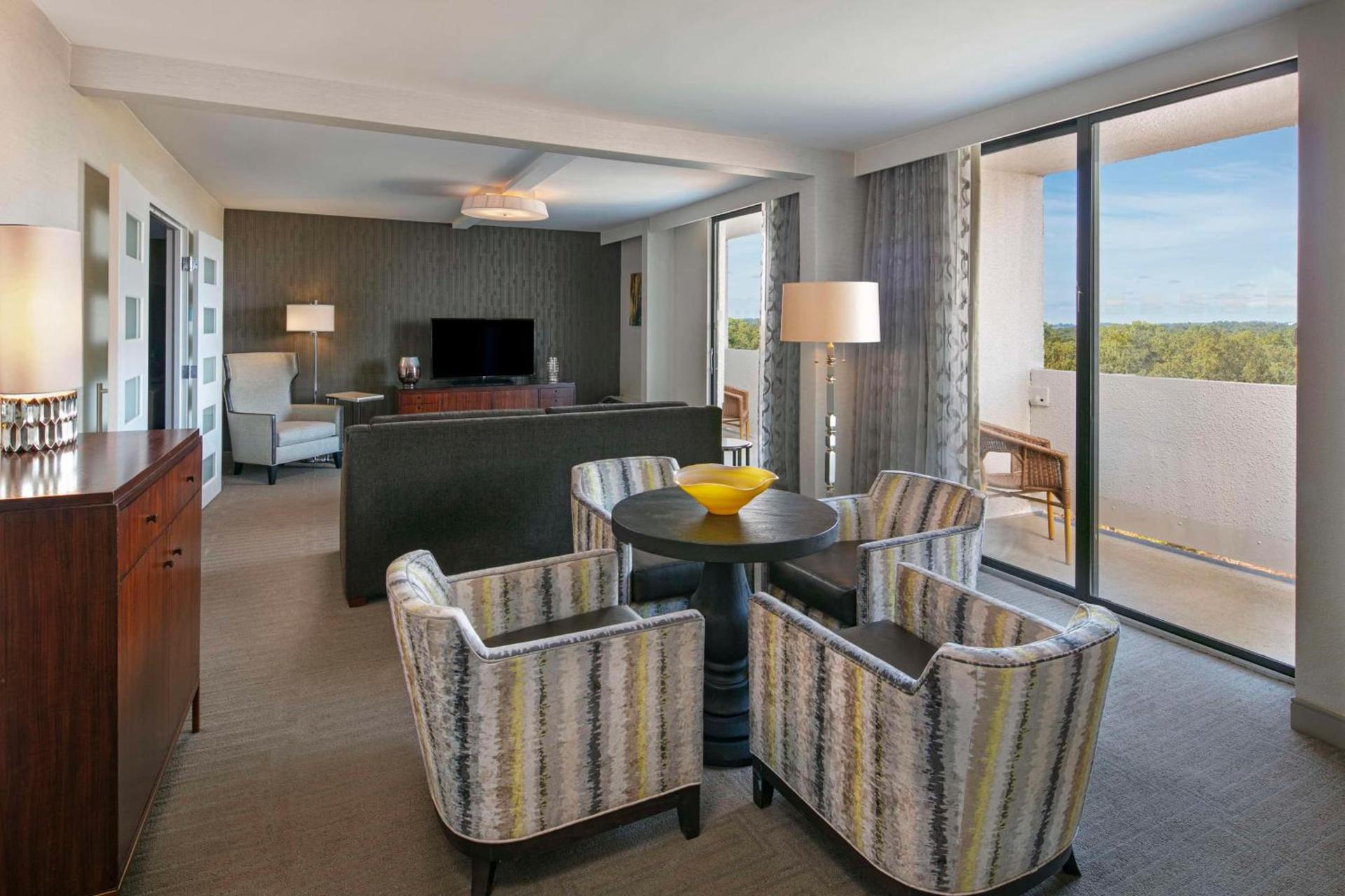 Sonesta Charlotte Lower South End photo 24