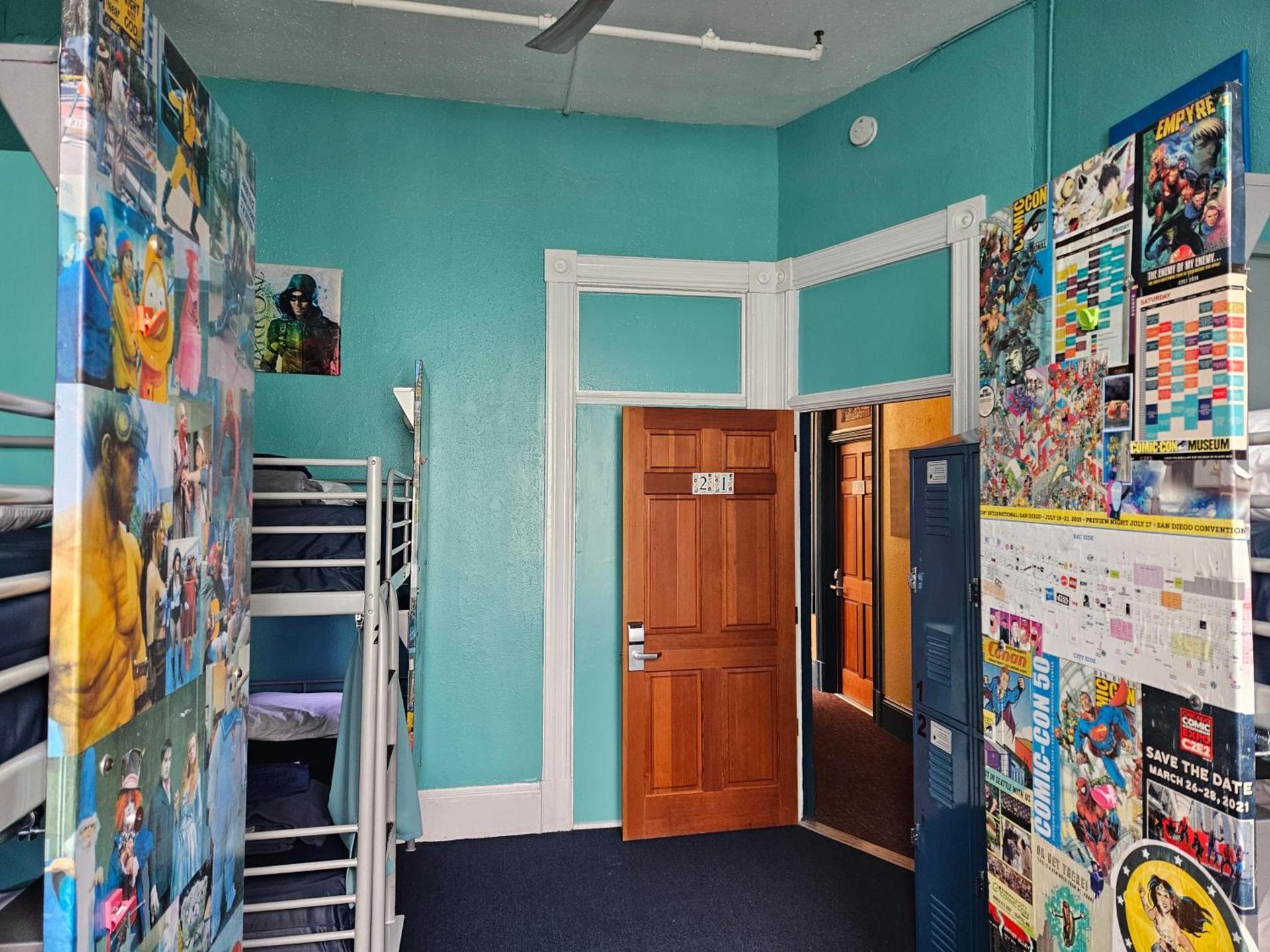Gaslamp Hostel photo 46