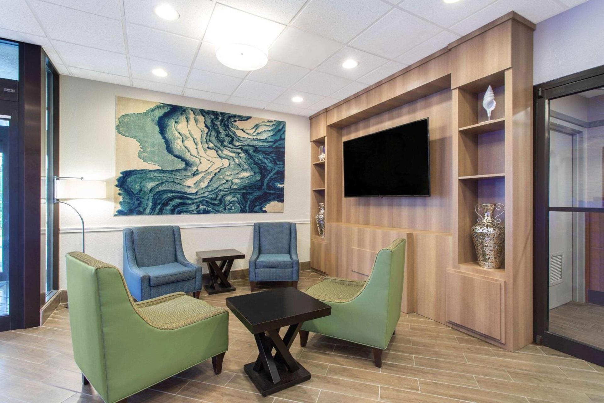 Days Inn by Wyndham Orlando Conv. Center/International Dr photo 7