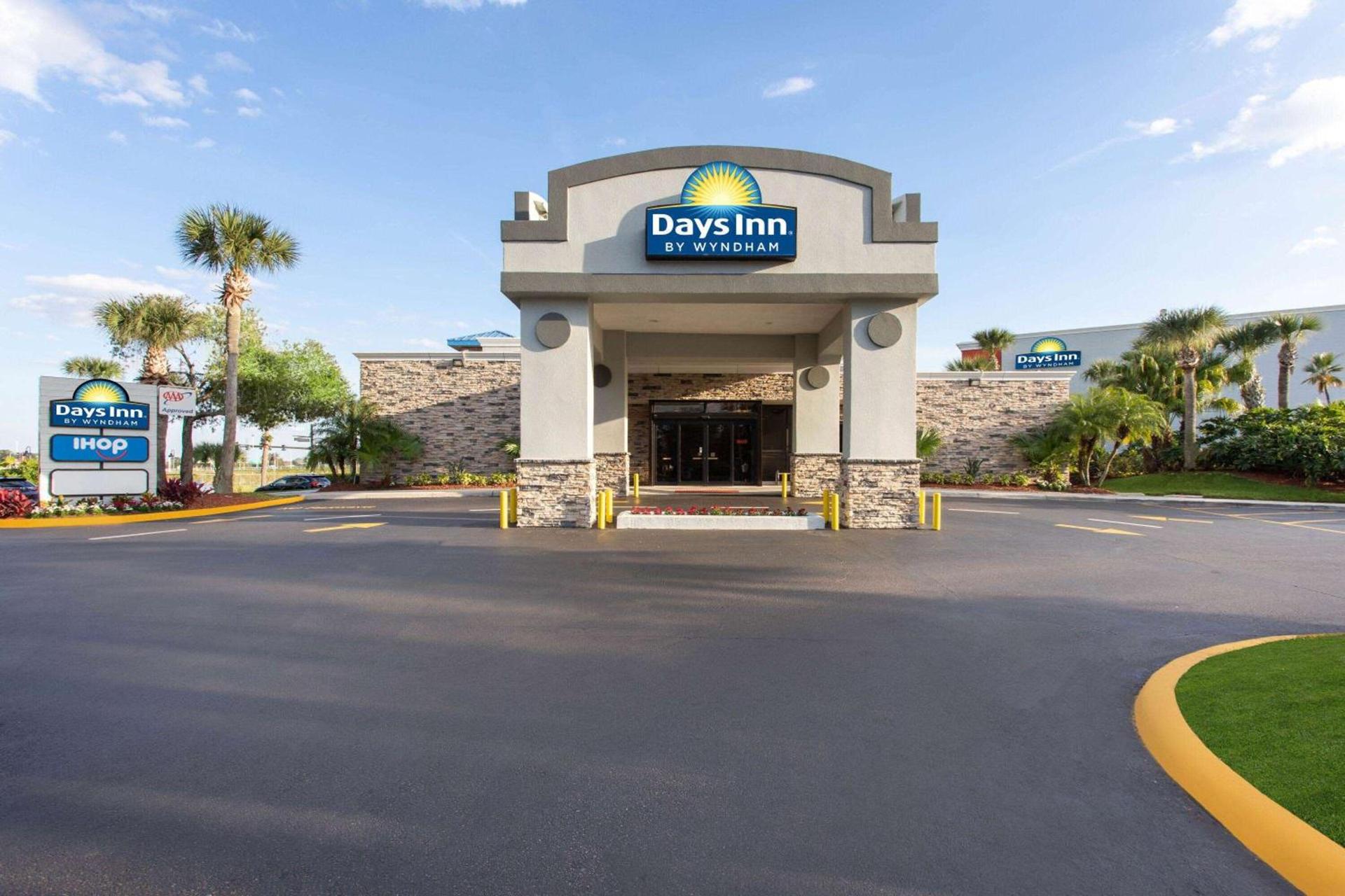 Days Inn by Wyndham Orlando Conv. Center/International Dr photo 5
