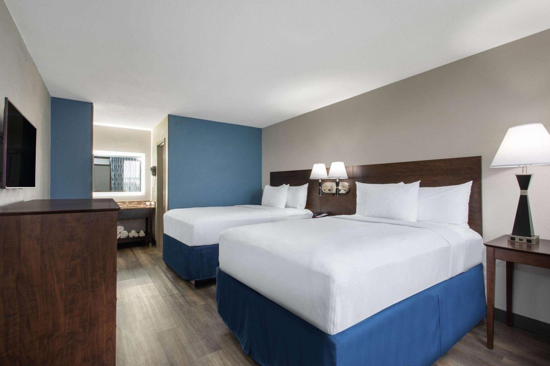 Days Inn by Wyndham Orlando Conv. Center/International Dr photo 23