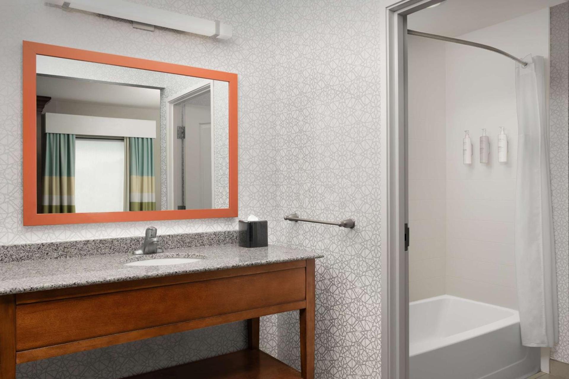 Hampton Inn & Suites Huntsville Research Park Area photo 22