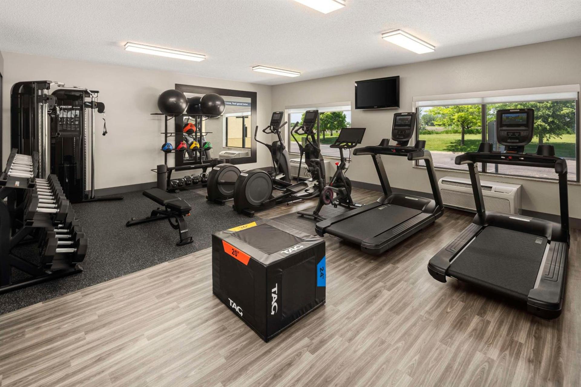 Hampton Inn Fairmont photo 15