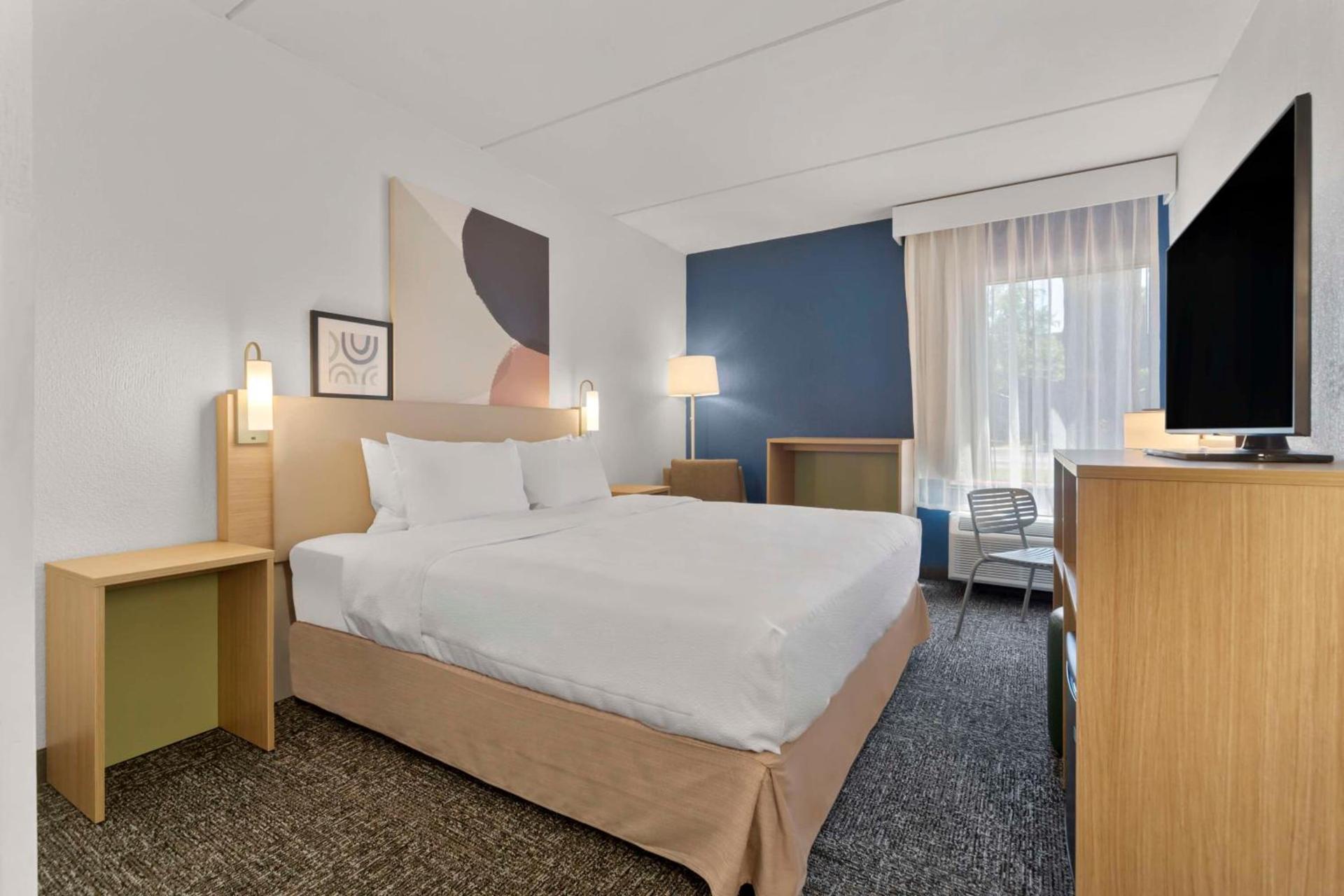 Spark By Hilton Grand Prairie photo 18