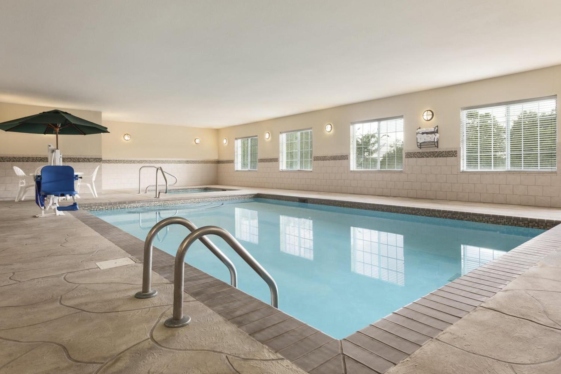 Garner Hotel Madison - Huntsville Airport by IHG photo 8
