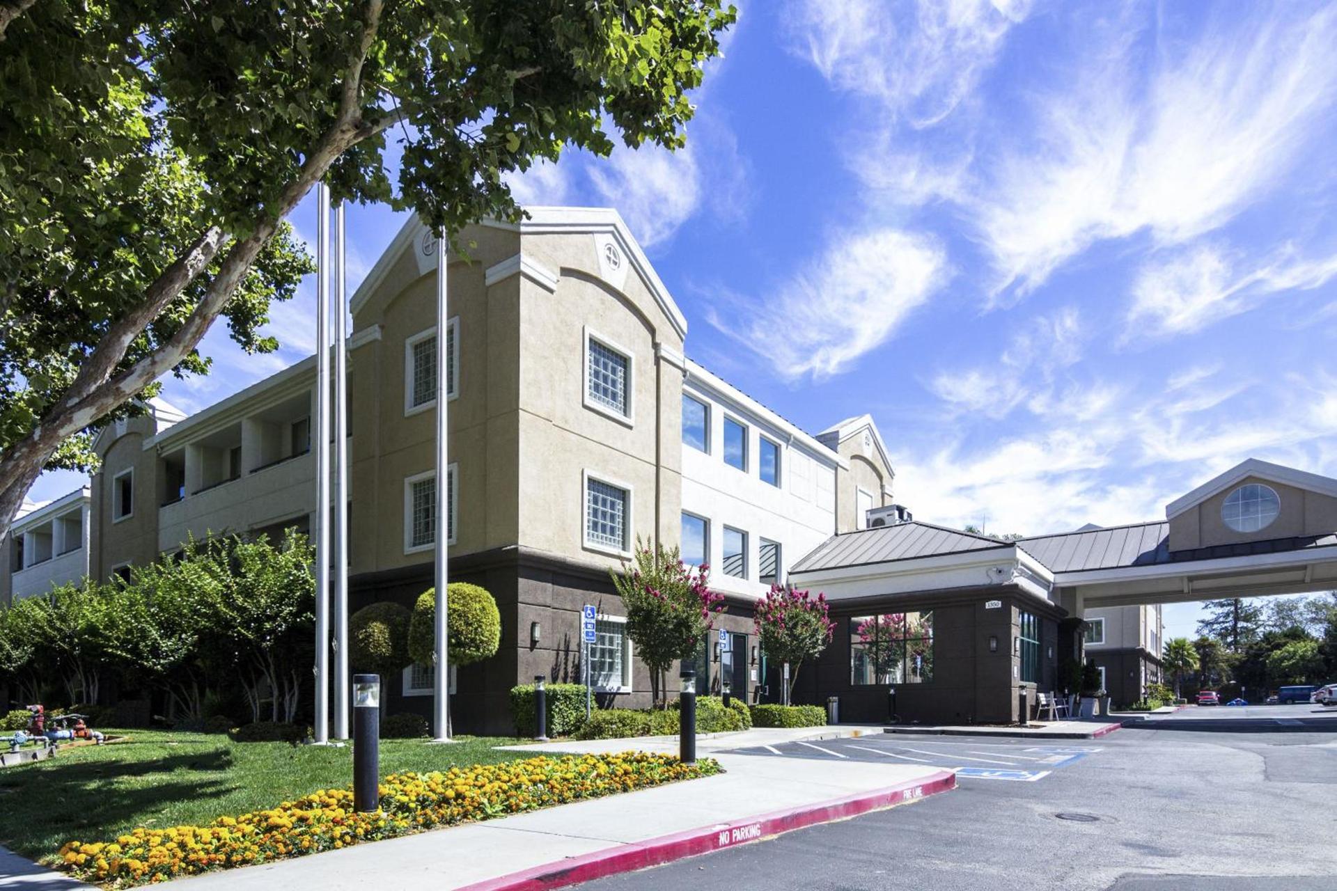 Country Inn & Suites by Radisson, San Jose International Airport, CA photo 31
