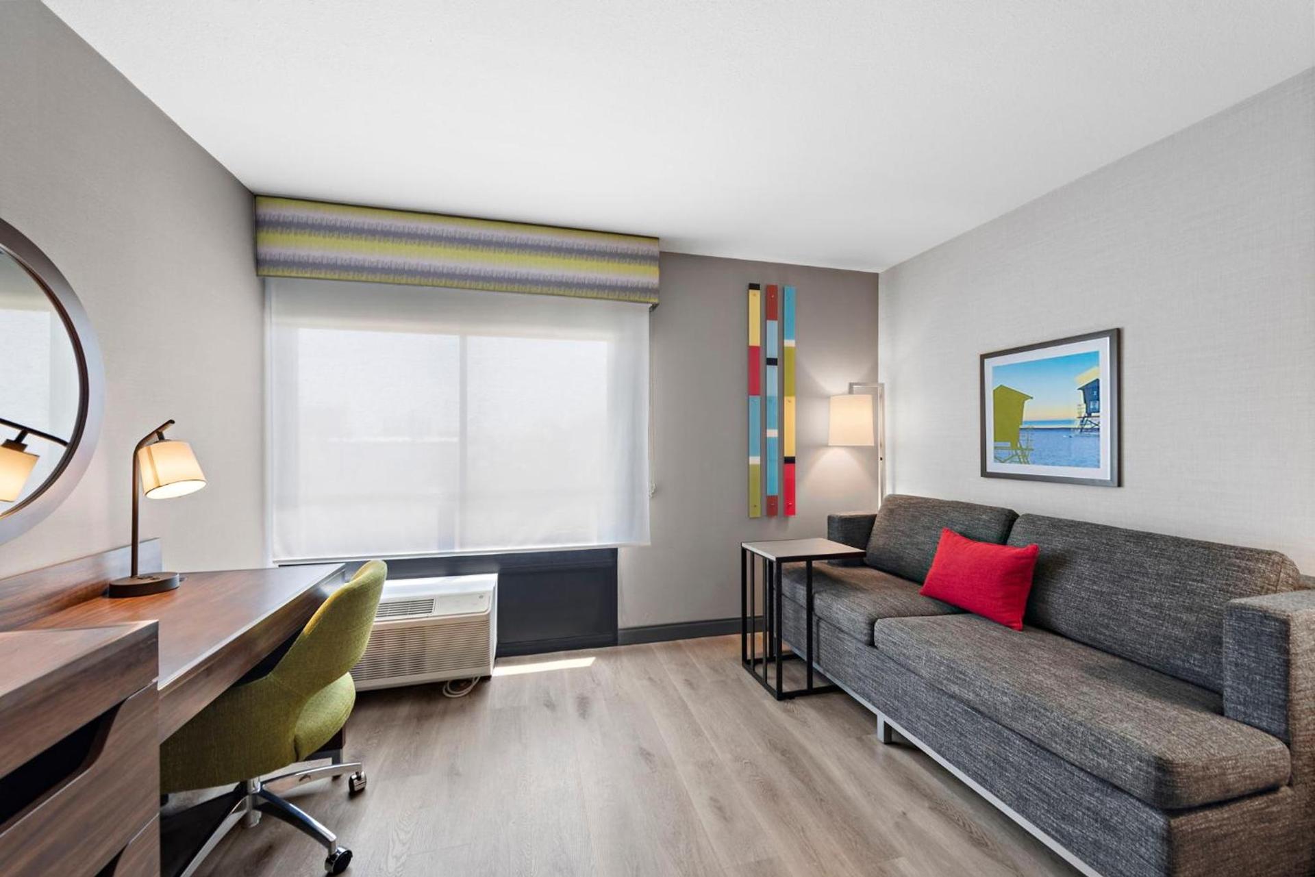 Hampton Inn by Hilton Los Angeles Airport LAX photo 43