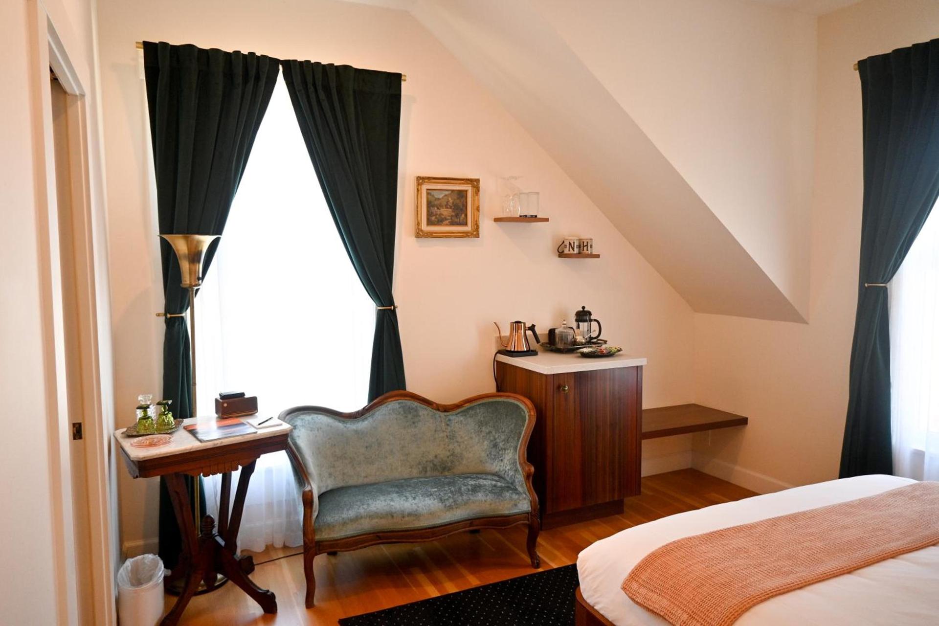 Nicholson House at Beaujolais photo 16