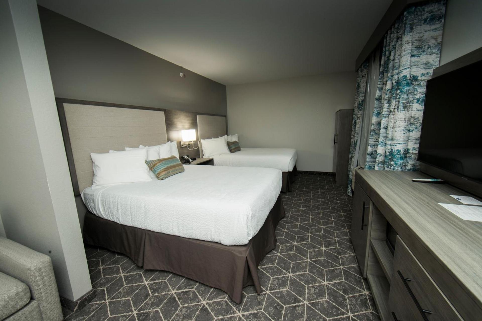 Best Western Plus Lawrenceburg photo 25
