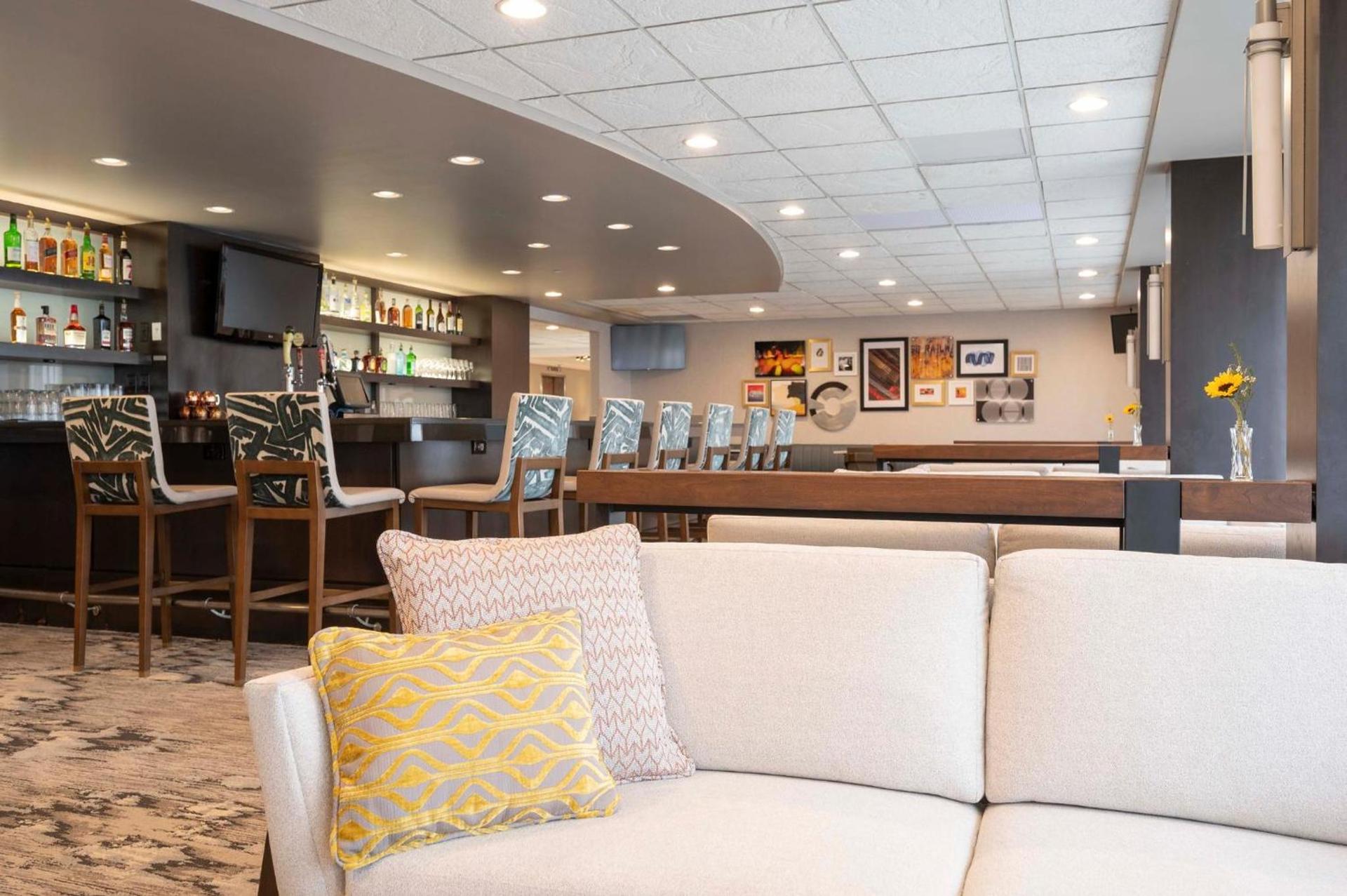 Crowne Plaza Indianapolis-Airport by IHG photo 67