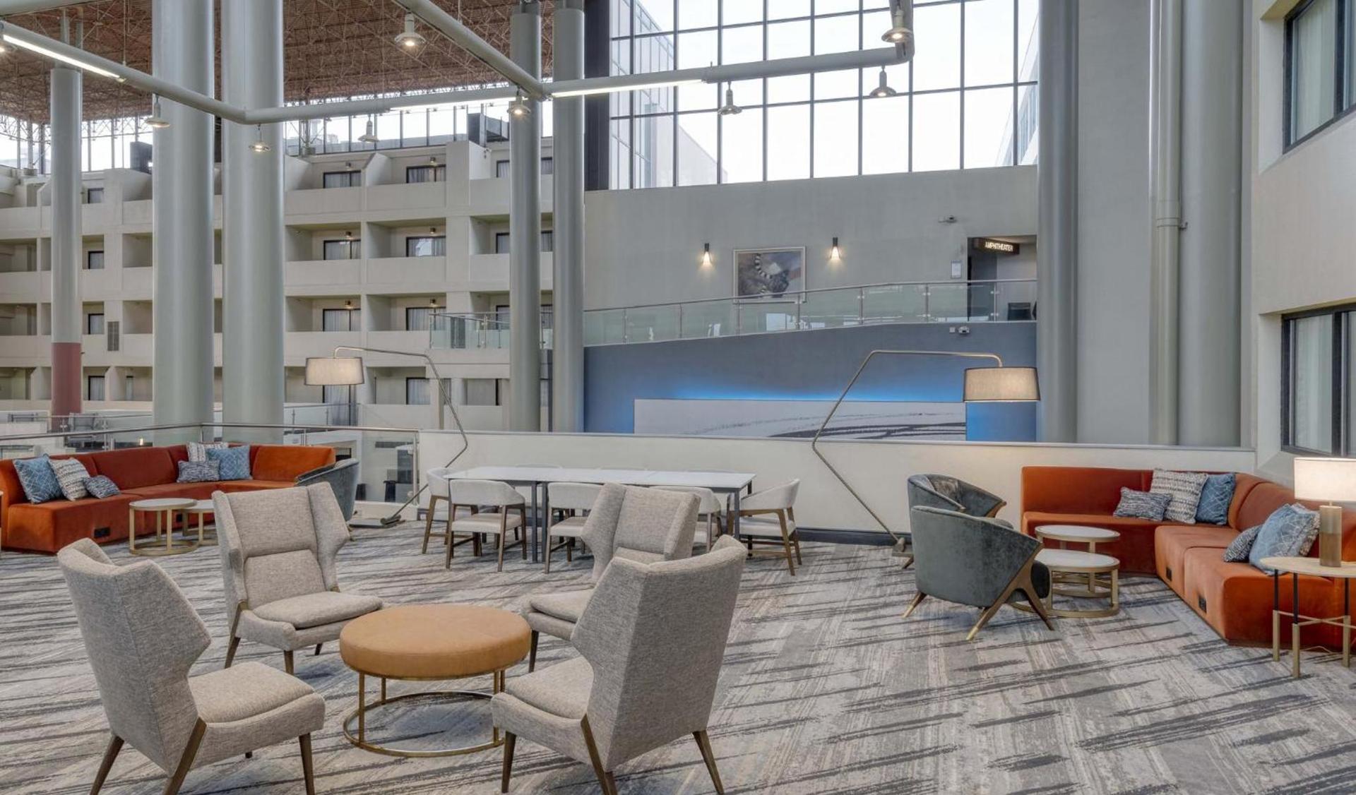 Crowne Plaza Indianapolis-Airport by IHG photo 42