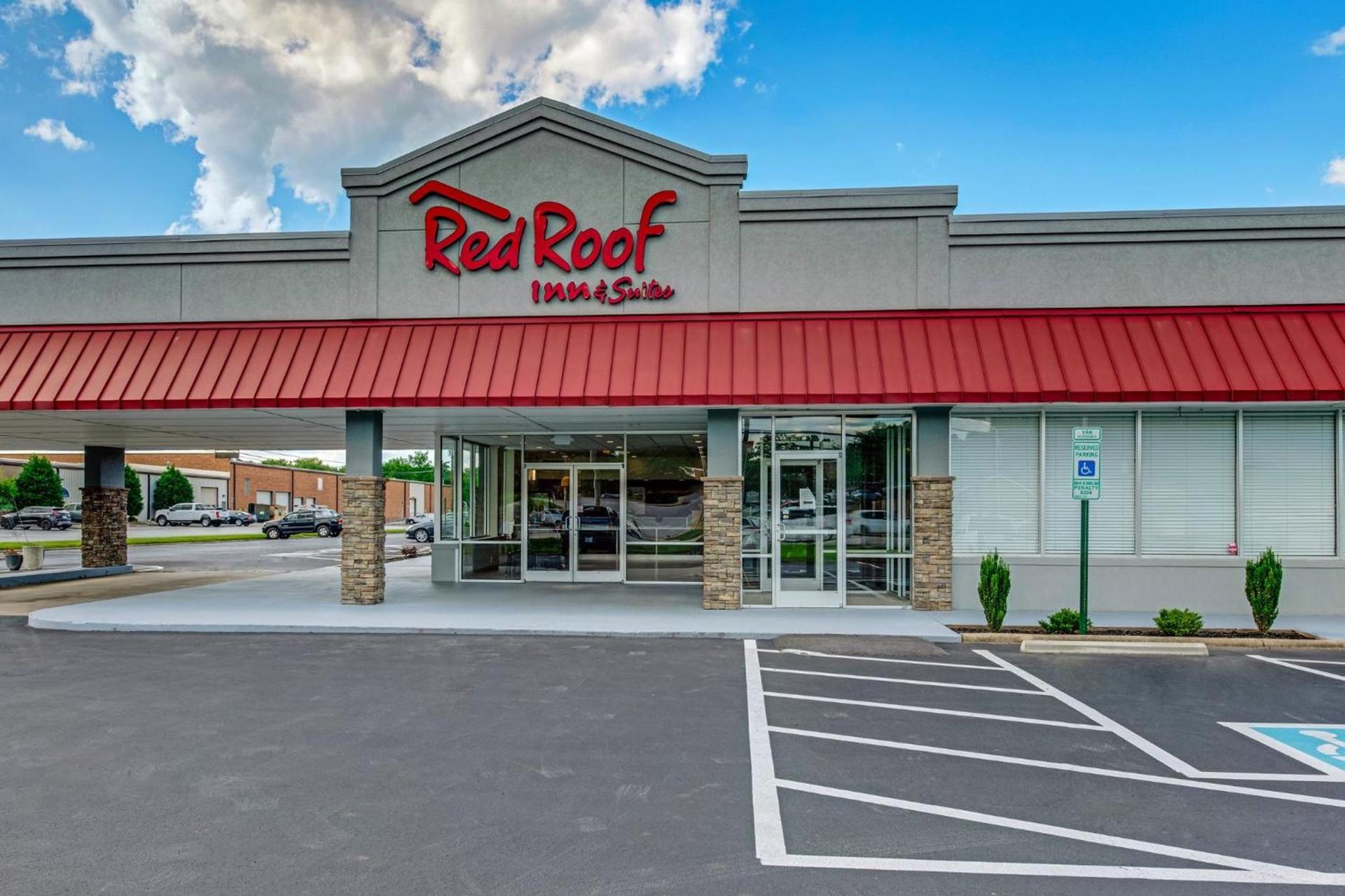 Red Roof Inn & Suites Wilkesboro photo 1