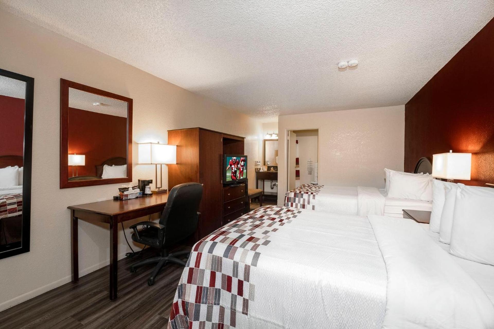 Econo Lodge Childress photo 31