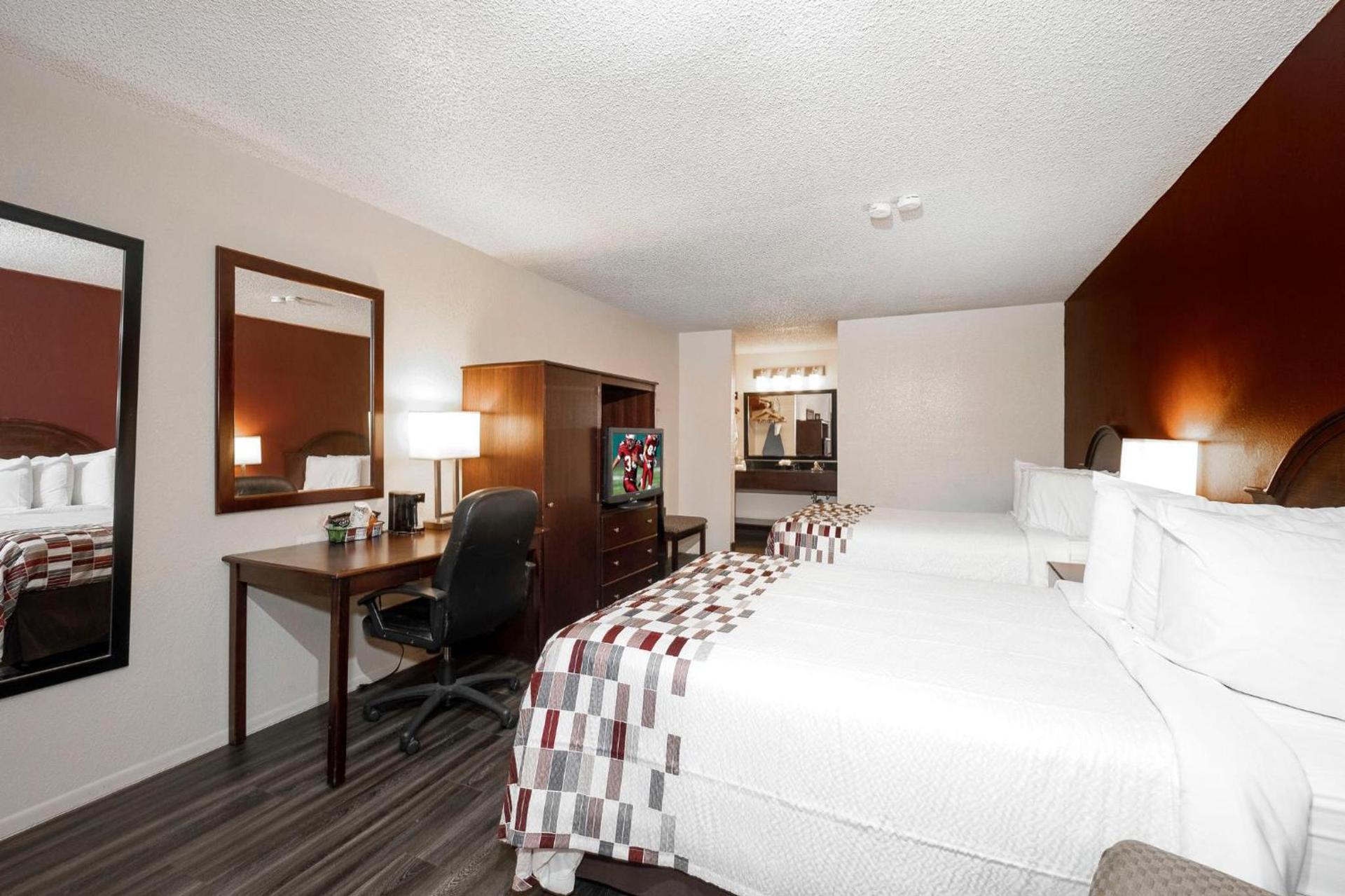 Econo Lodge Childress photo 30