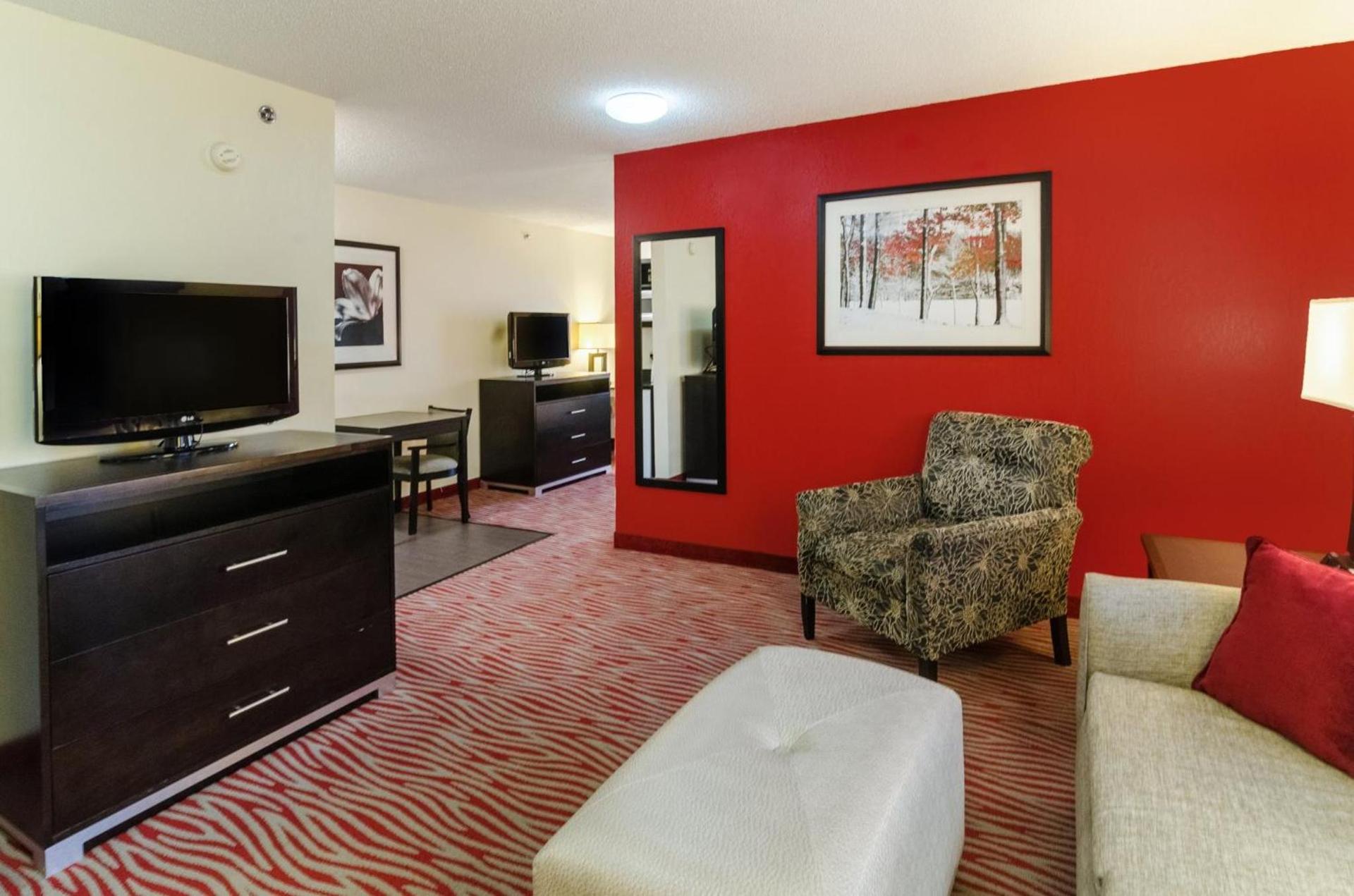 Holiday Inn Express Hotel & Suites Vinita by IHG photo 31