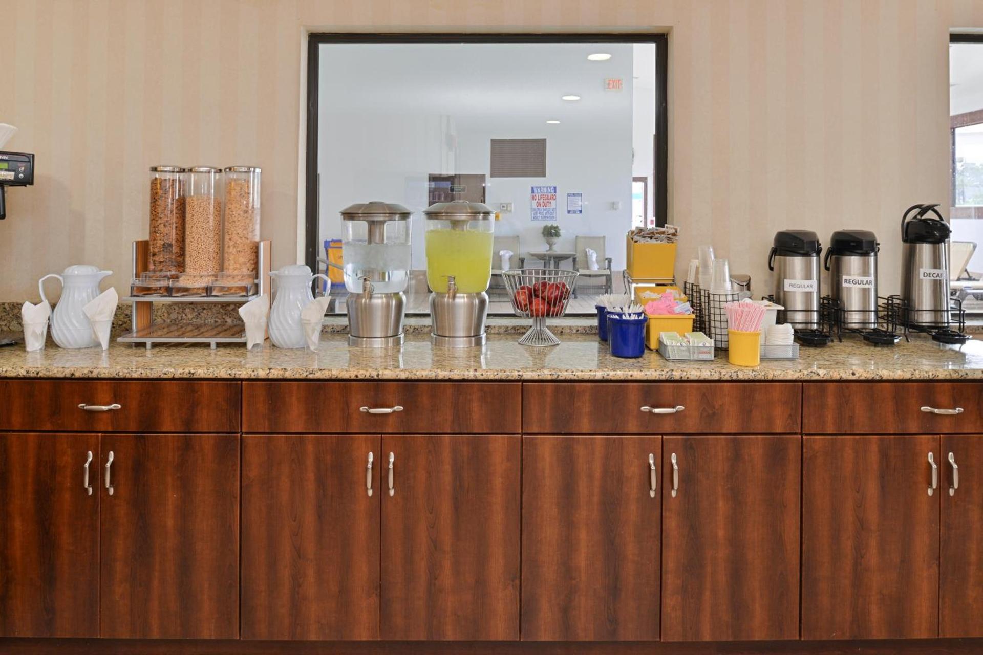 SYLO Hotel Denver Airport, a Ramada by Wyndham photo 32