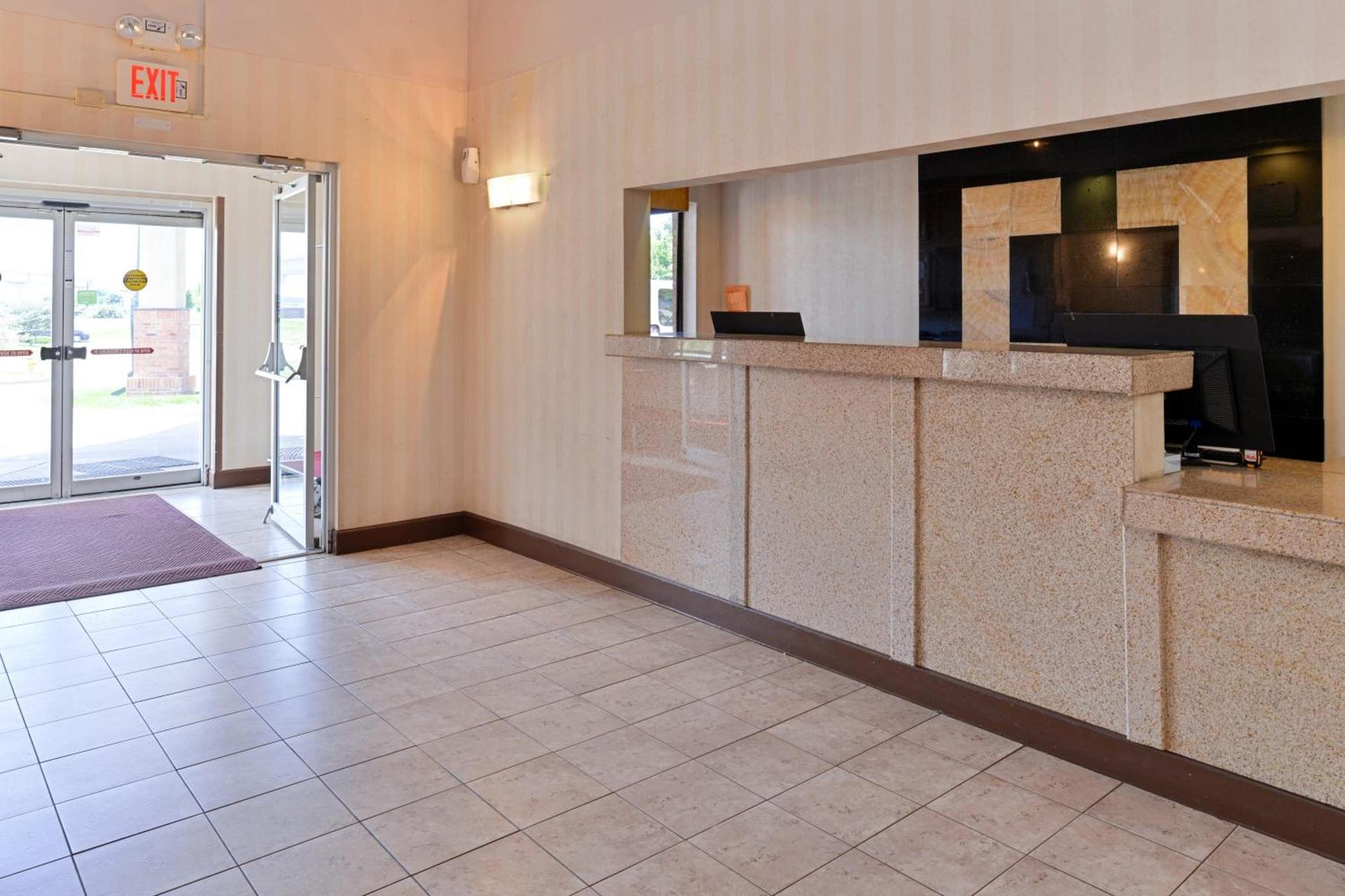 SYLO Hotel Denver Airport, a Ramada by Wyndham photo 9