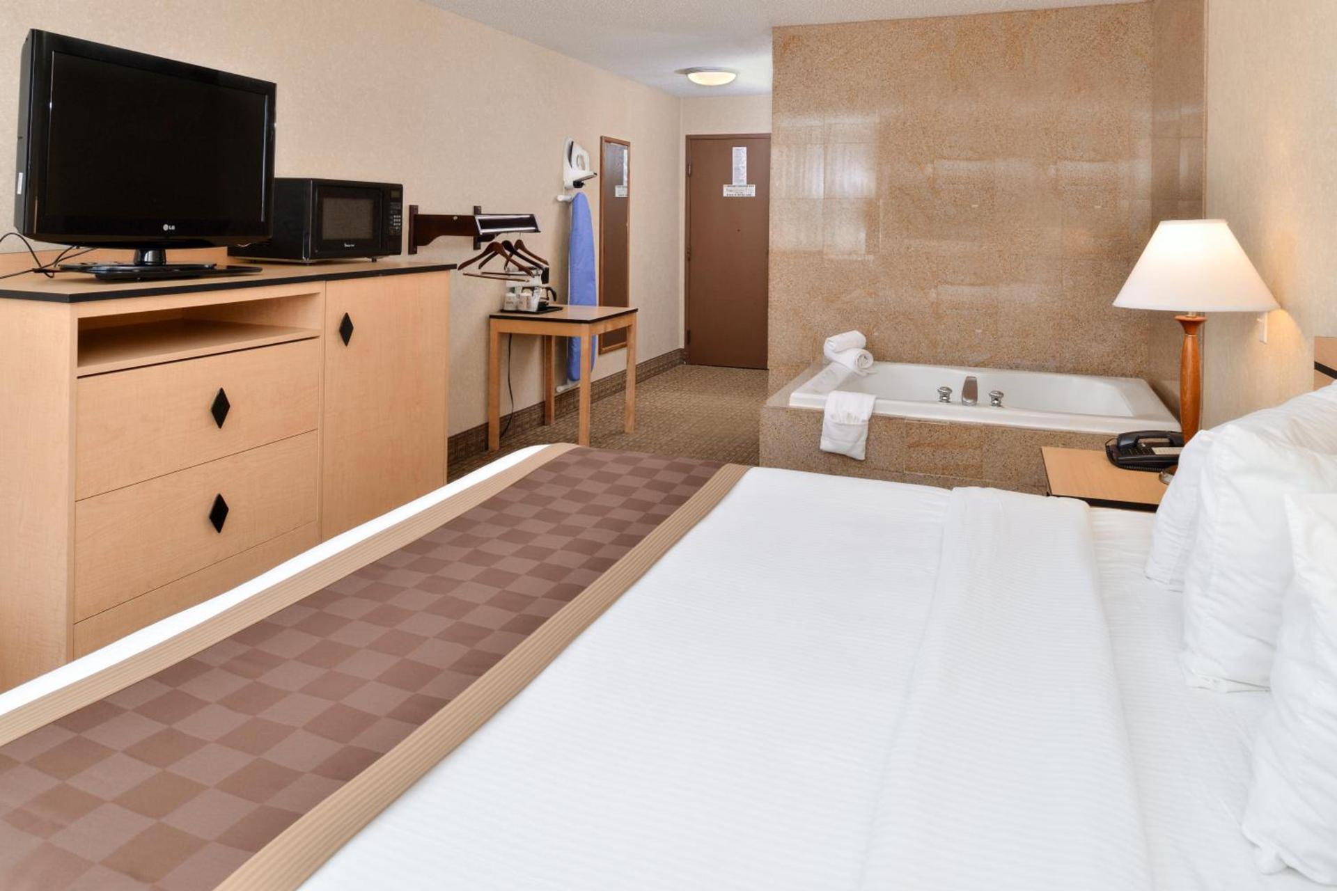 SYLO Hotel Denver Airport, a Ramada by Wyndham photo 36
