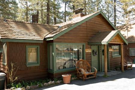 Golden Bear Cottages photo 19