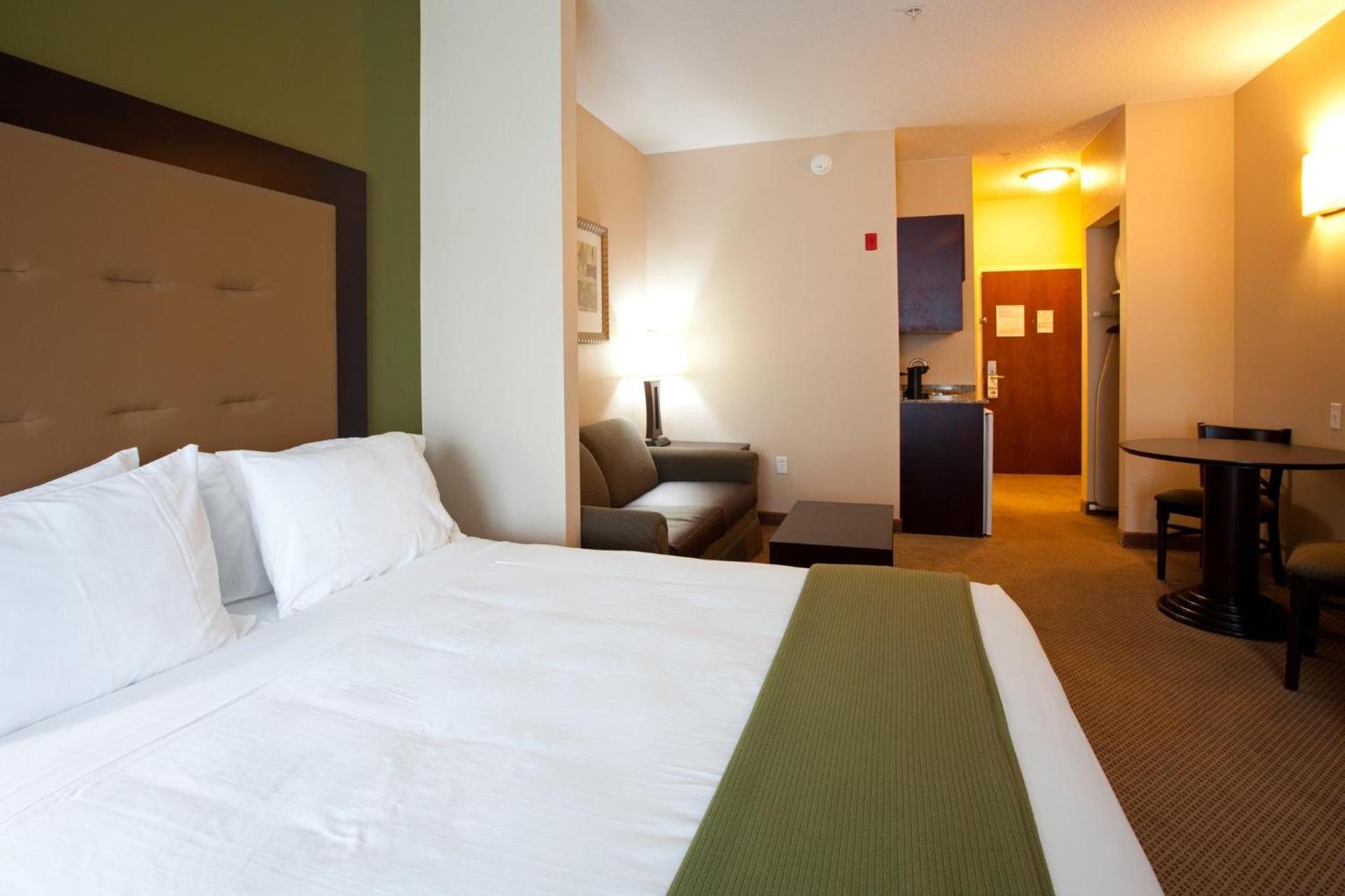 Holiday Inn Express & Suites Jacksonville - Atlantic Beach by IHG photo 33