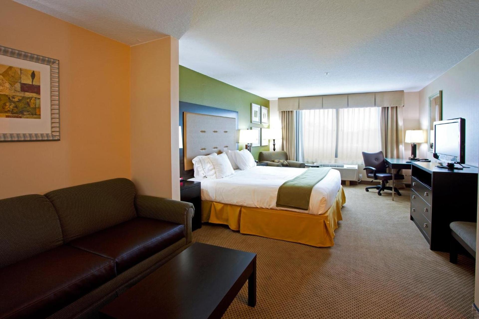 Holiday Inn Express & Suites Jacksonville - Atlantic Beach by IHG photo 31