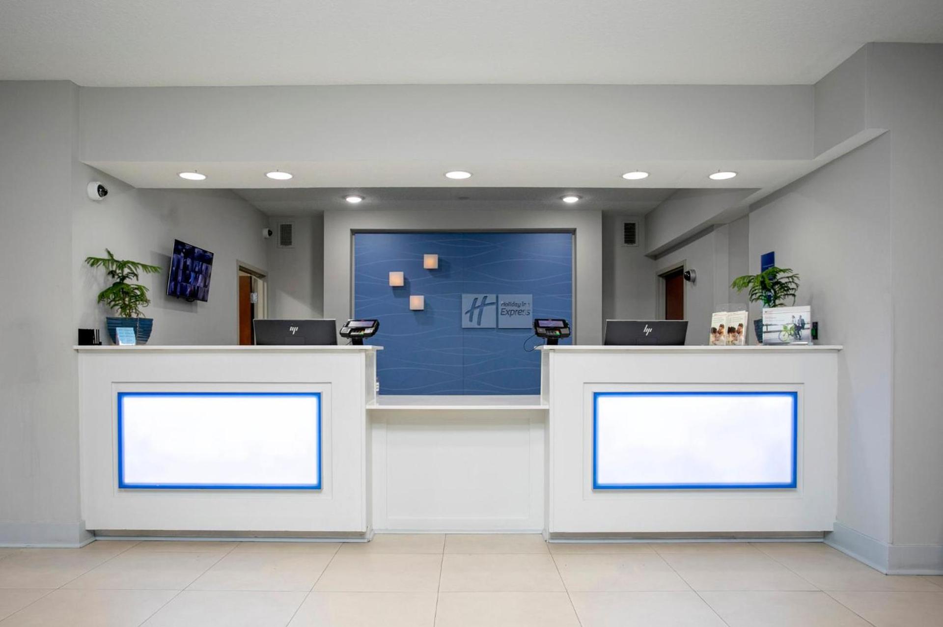 Holiday Inn Express & Suites Jacksonville - Atlantic Beach by IHG photo 39