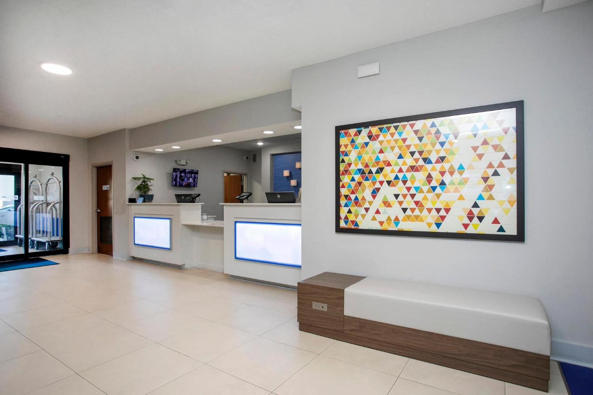 Holiday Inn Express & Suites Jacksonville - Atlantic Beach by IHG photo 44
