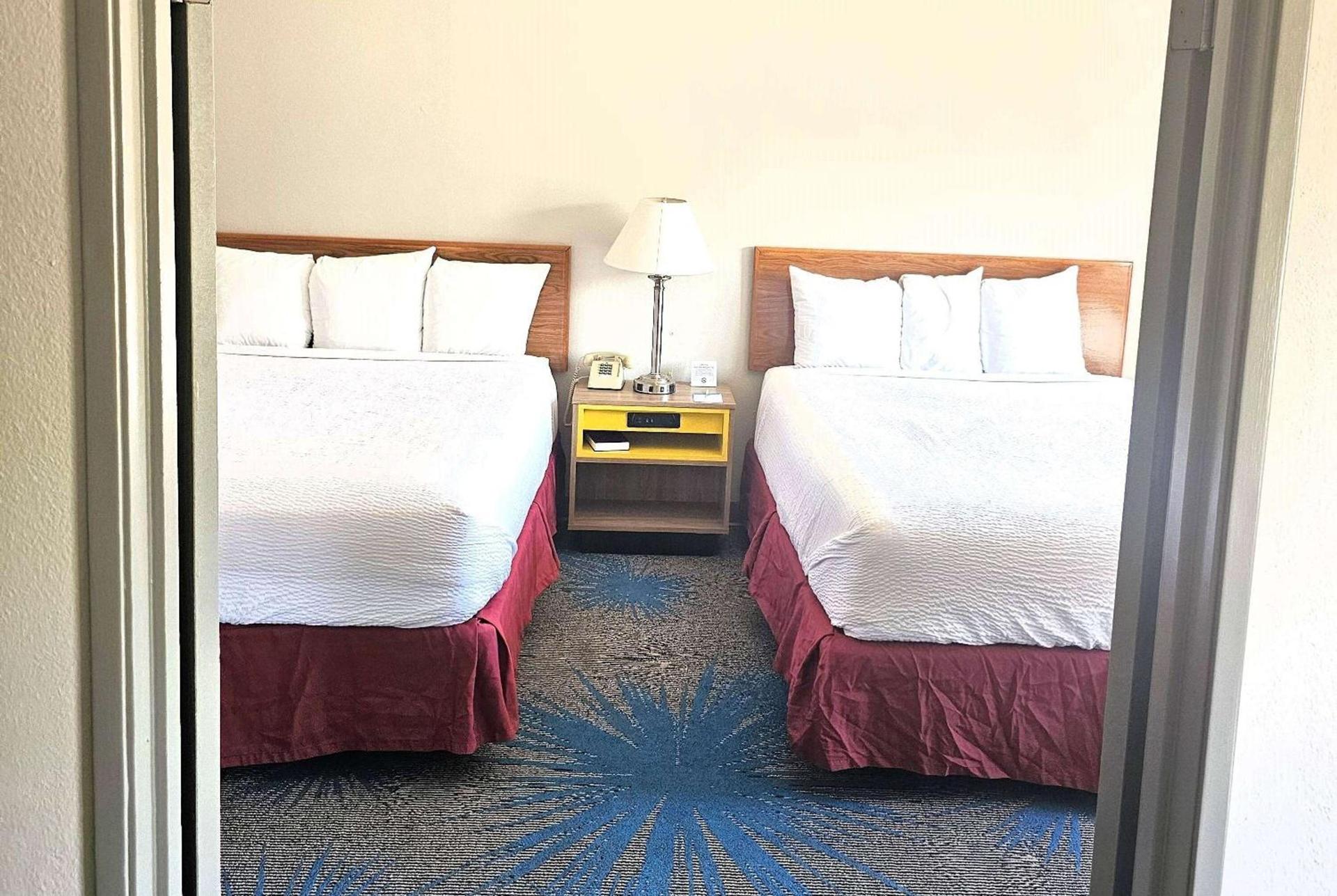 Days Inn by Wyndham North Sioux City photo 21