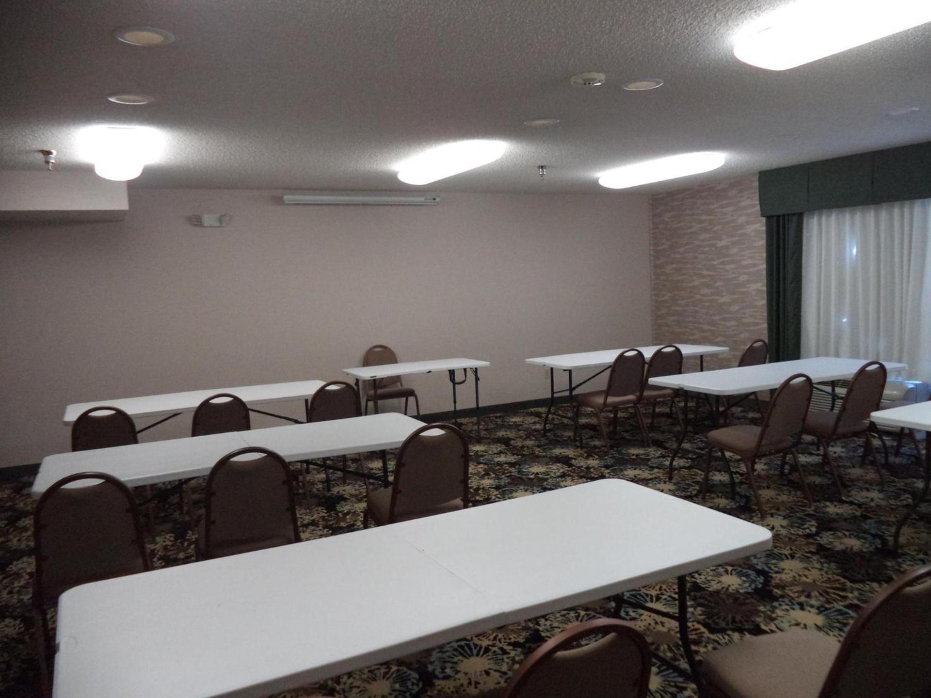 Holiday Inn Express La Junta by IHG photo 27