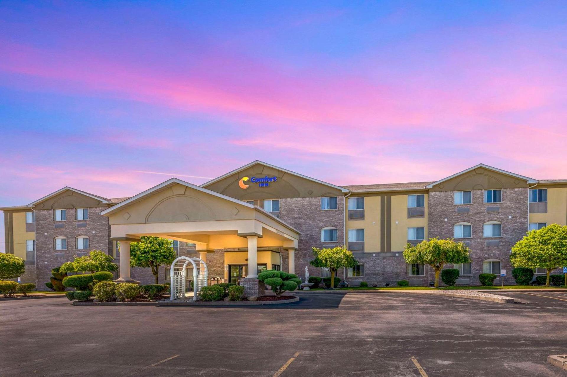 Comfort Inn Fremont photo 3