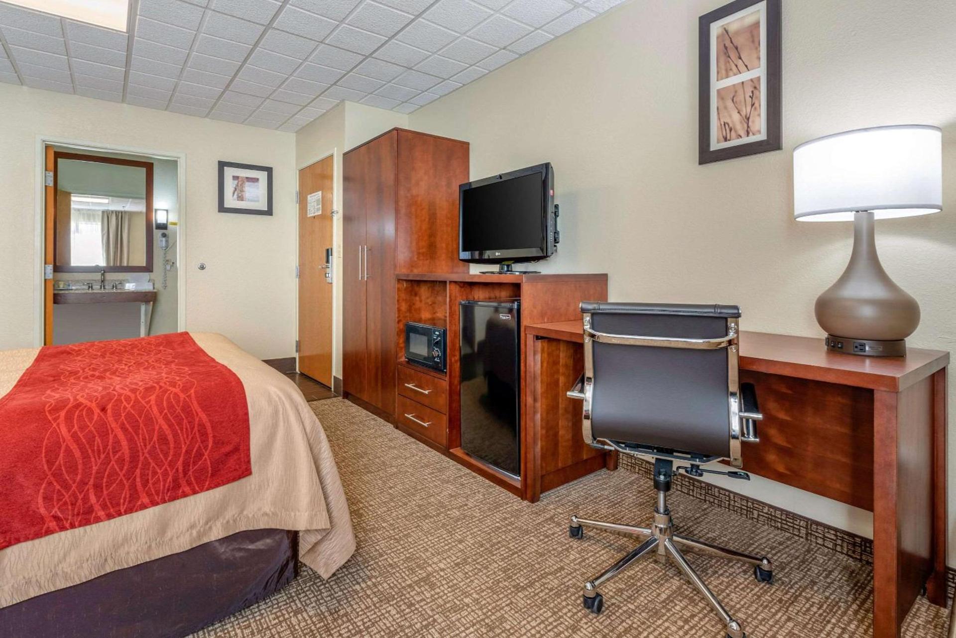 Comfort Inn Fremont photo 20