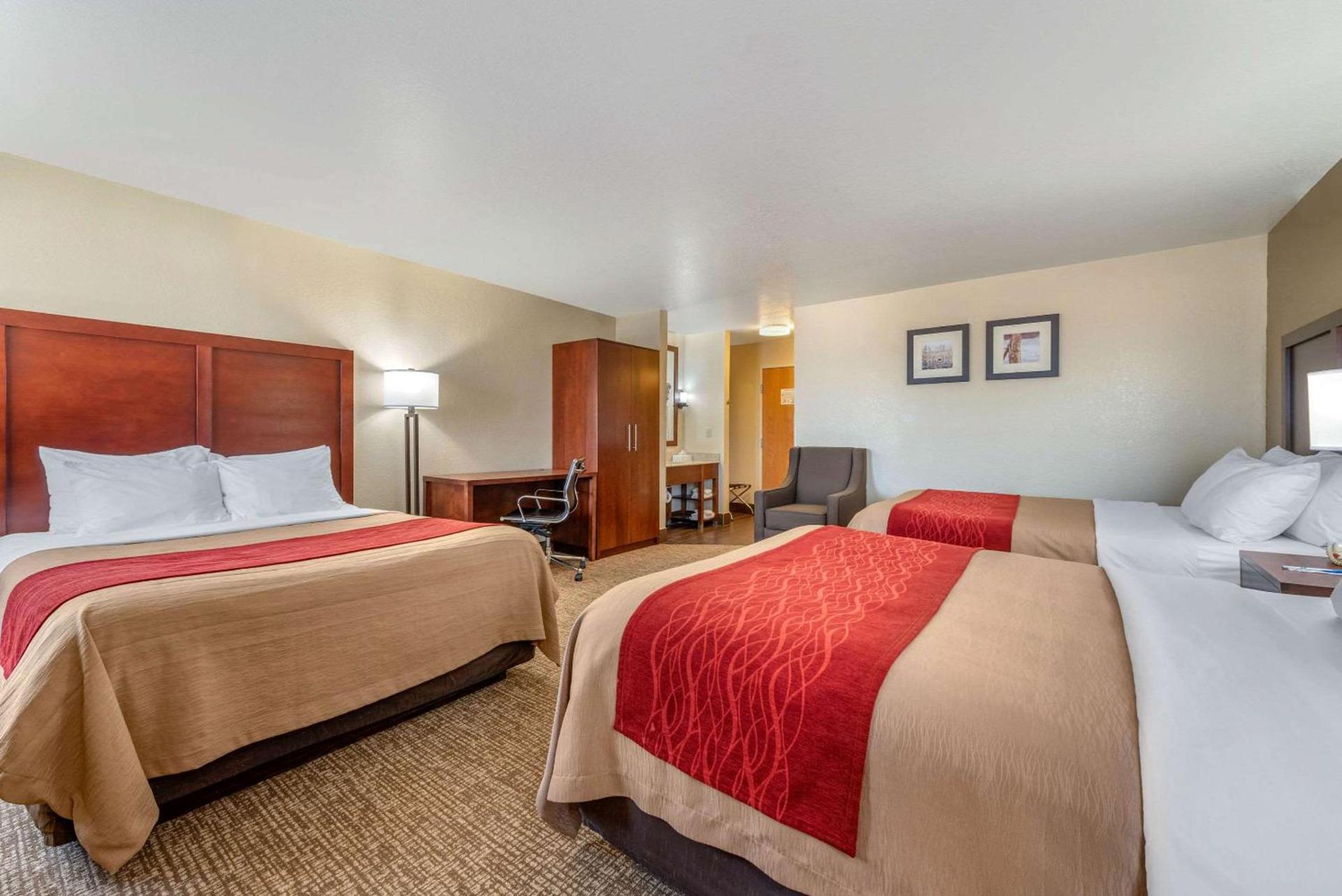 Comfort Inn Fremont photo 24