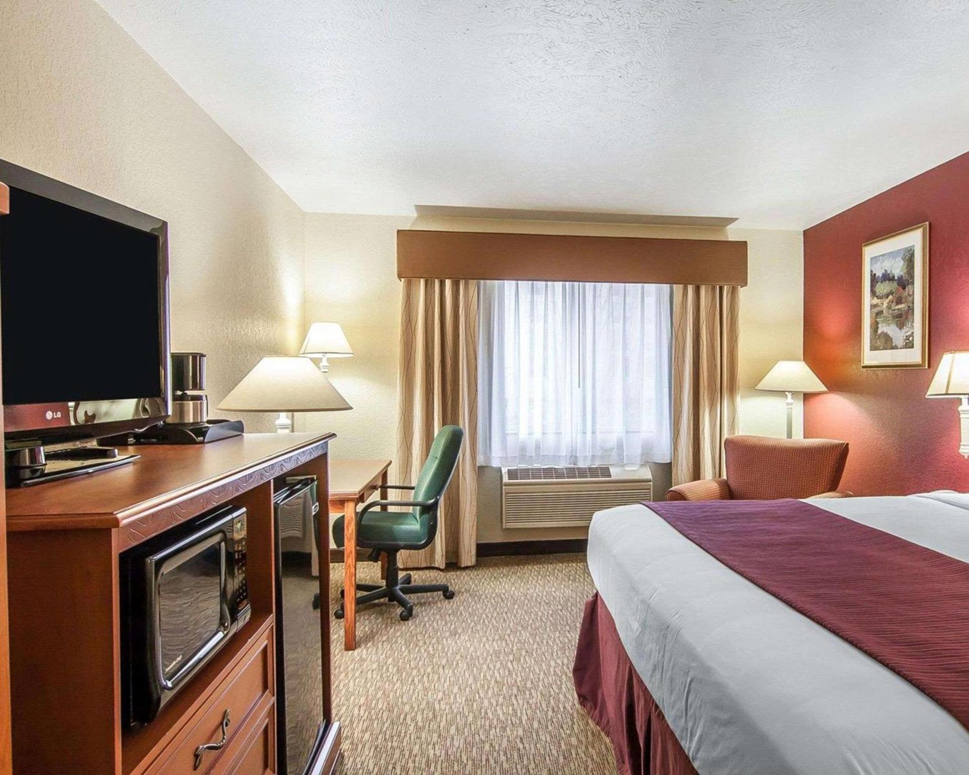 Quality Inn Downtown Convention Center photo 10