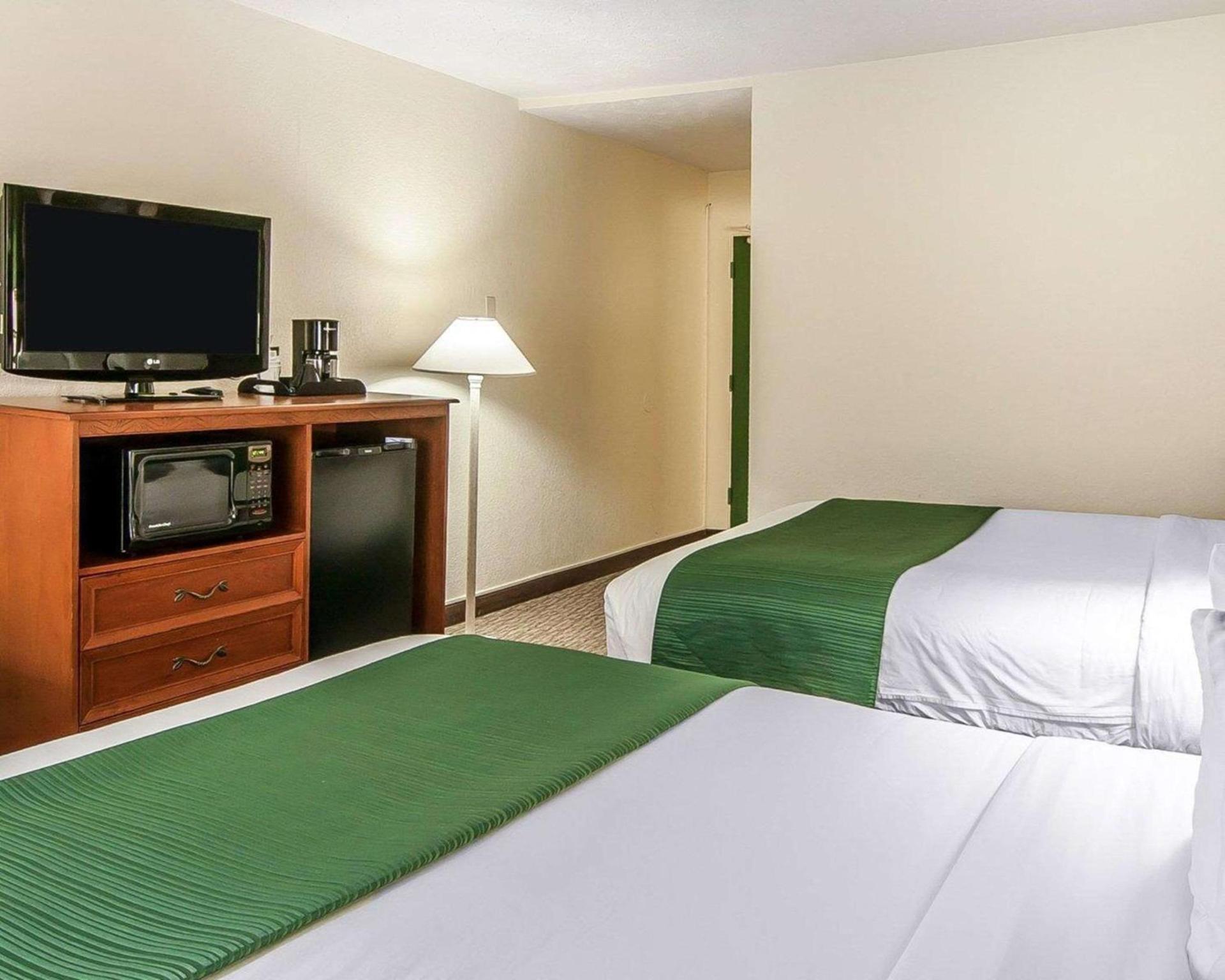 Quality Inn Downtown Convention Center photo 14
