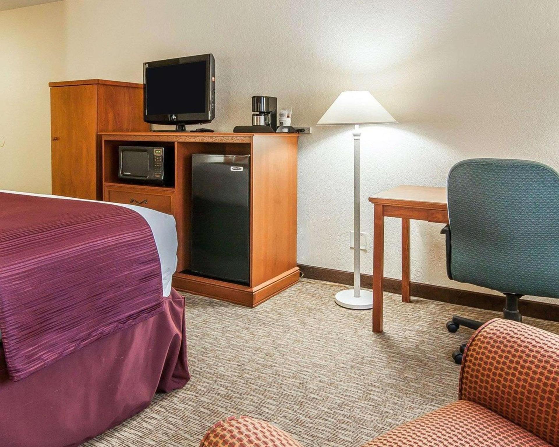 Quality Inn Downtown Convention Center photo 17