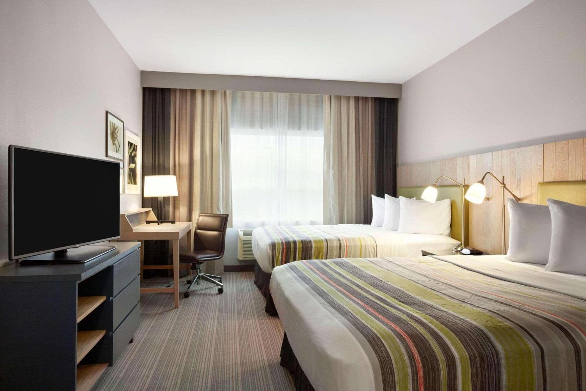Country Inn & Suites by Radisson, Brookings photo 4