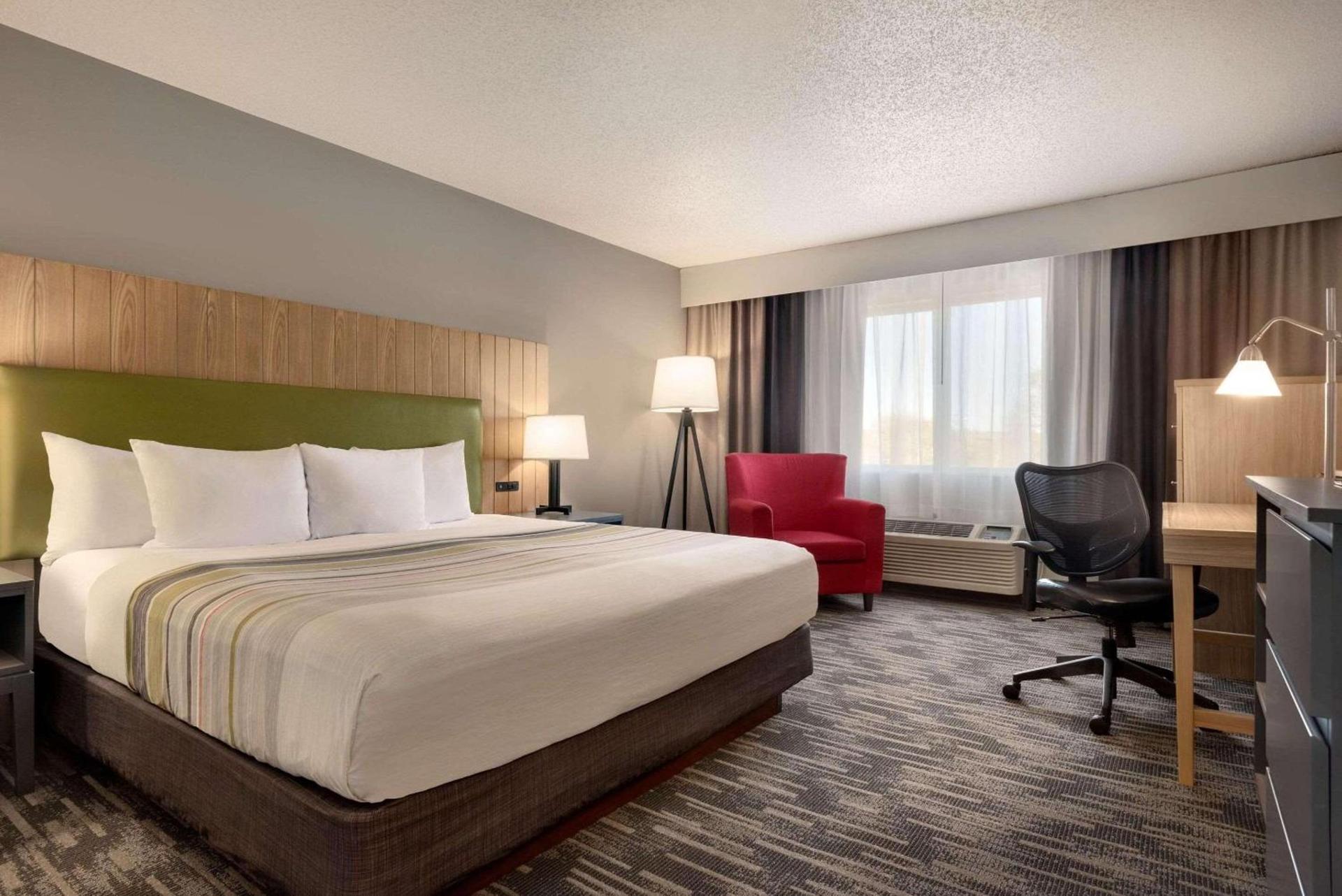 Country Inn & Suites by Radisson, Brookings photo 7