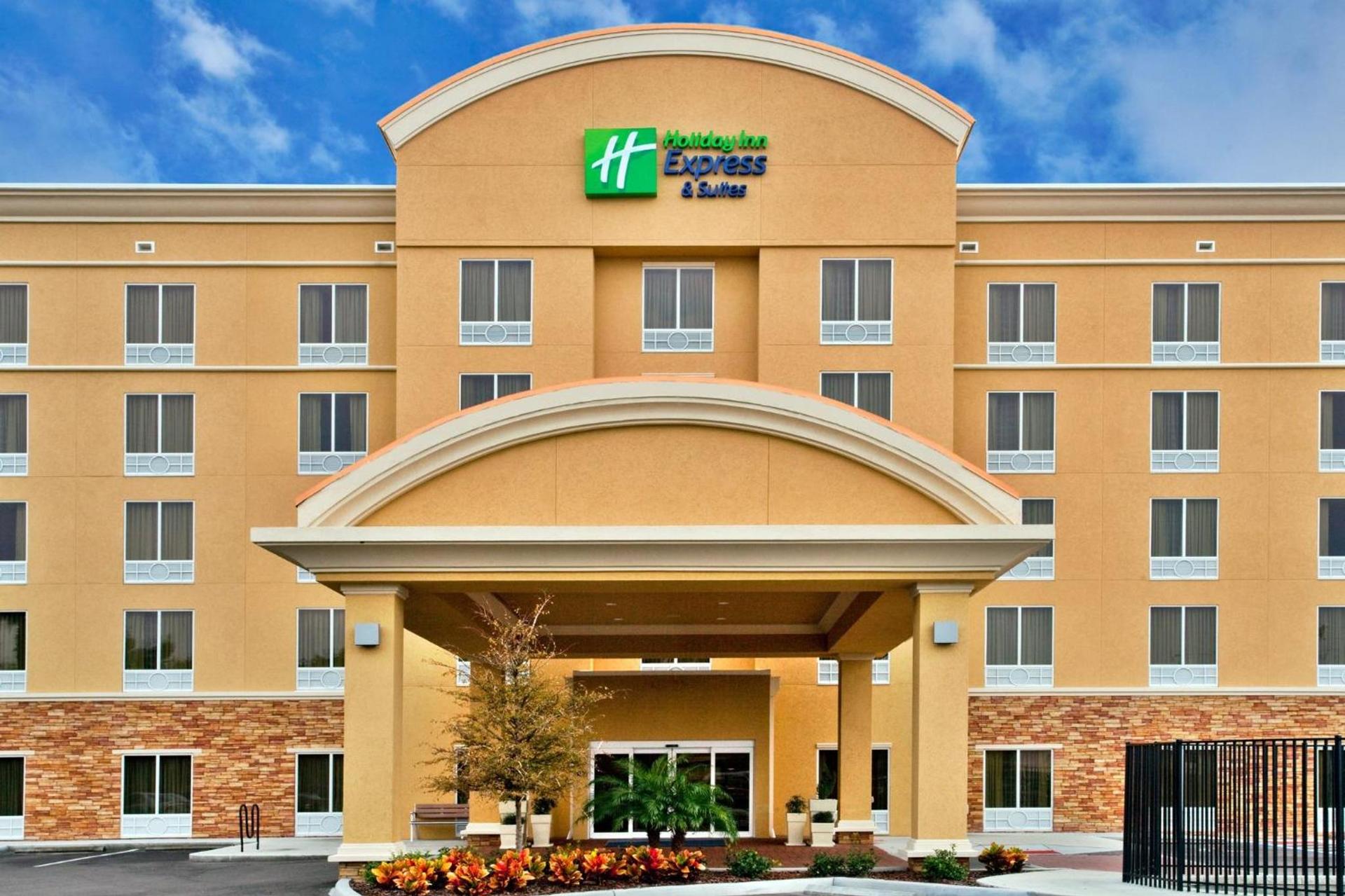 Holiday Inn Express Hotel & Suites Largo-Clearwater by IHG photo 3