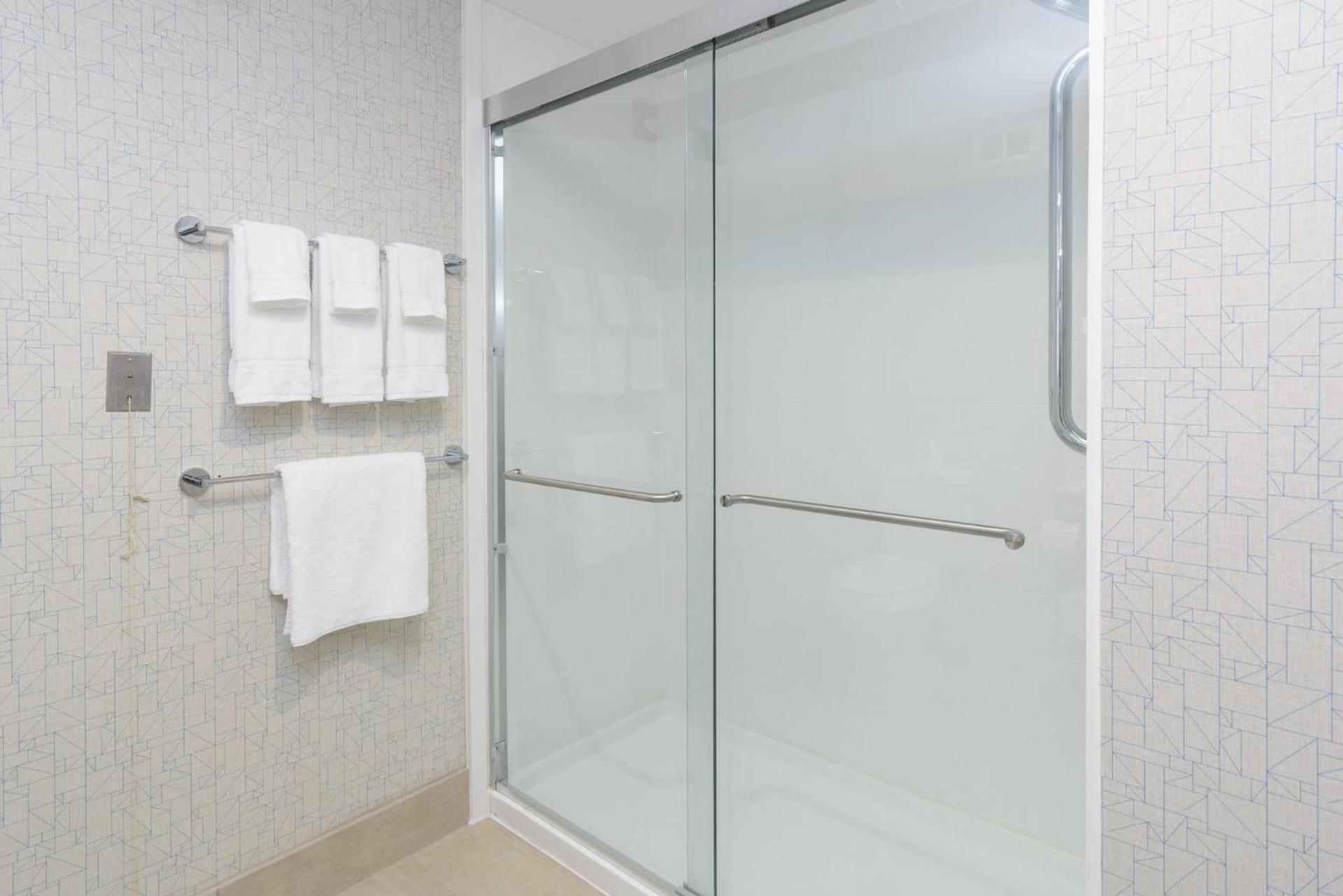 Holiday Inn Express Southington by IHG photo 33