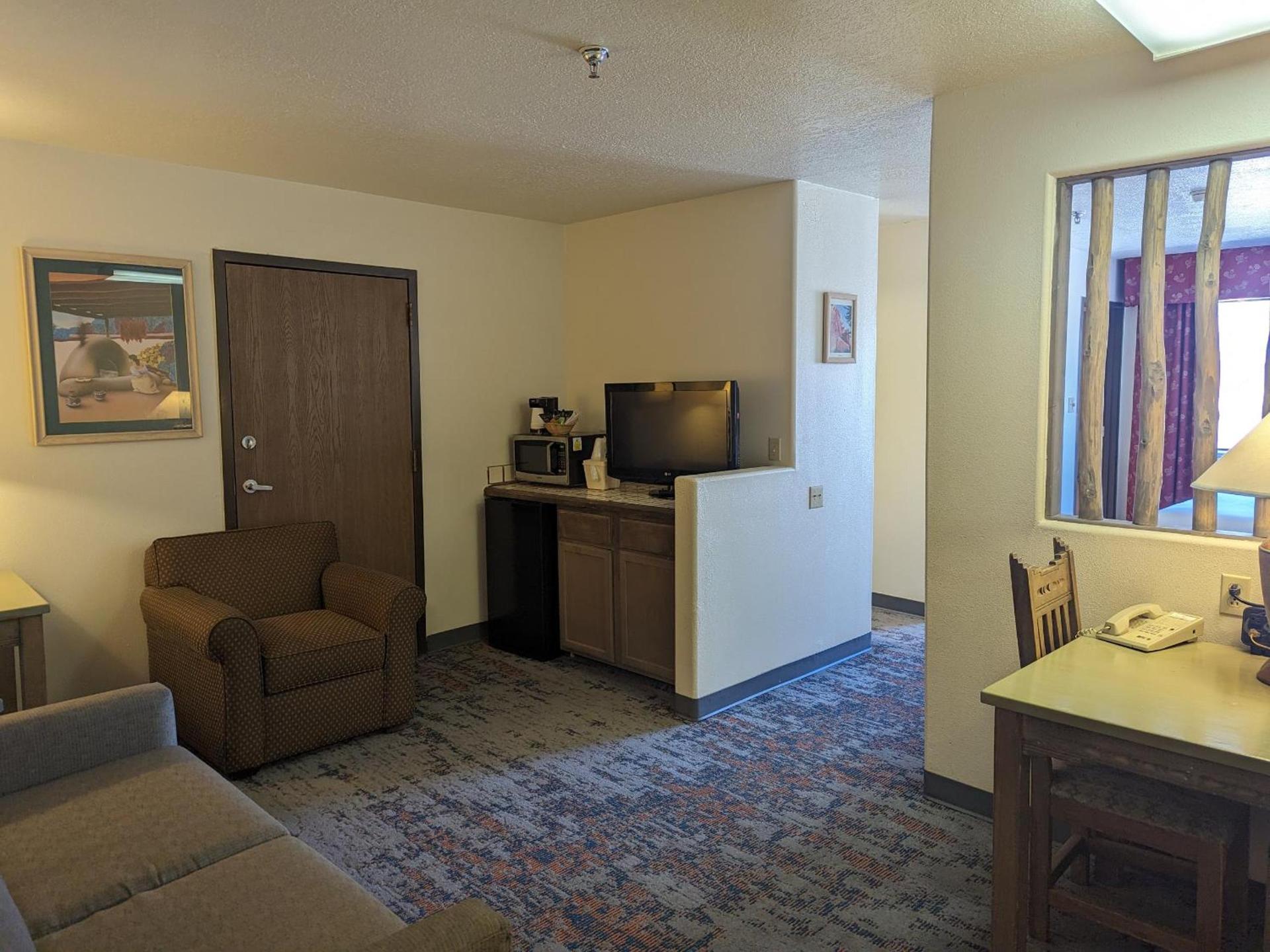 Sagebrush Inn & Suites photo 8