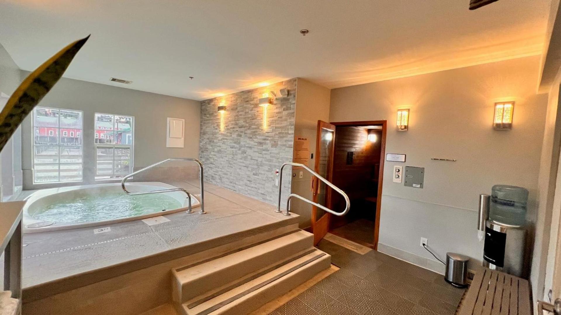 Cannery Pier Hotel & Spa photo 87
