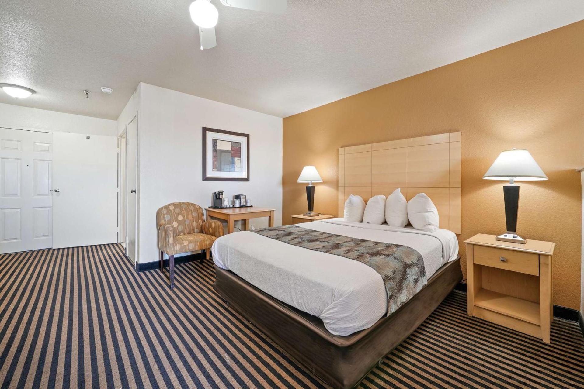Best Western Plus Executive Inn & Suites photo 43